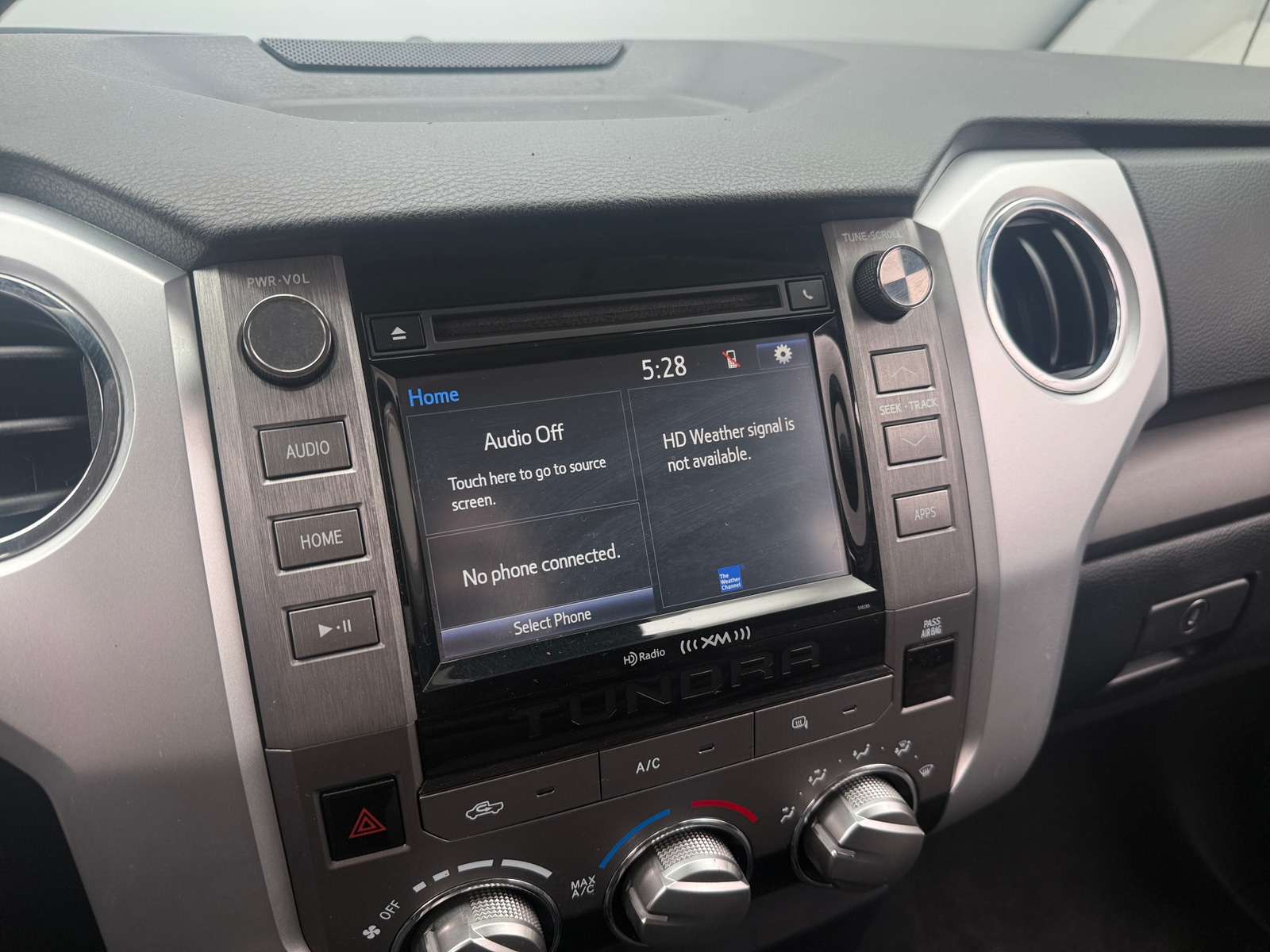Thumbnail: 2018 Toyota Tundra - 4