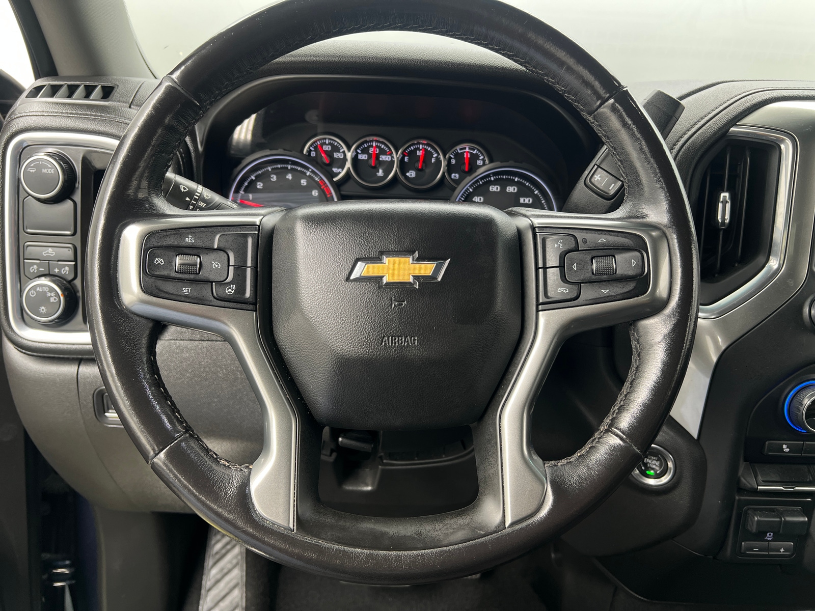 Thumbnail: 2021 Chevrolet Silverado 1500 - 5