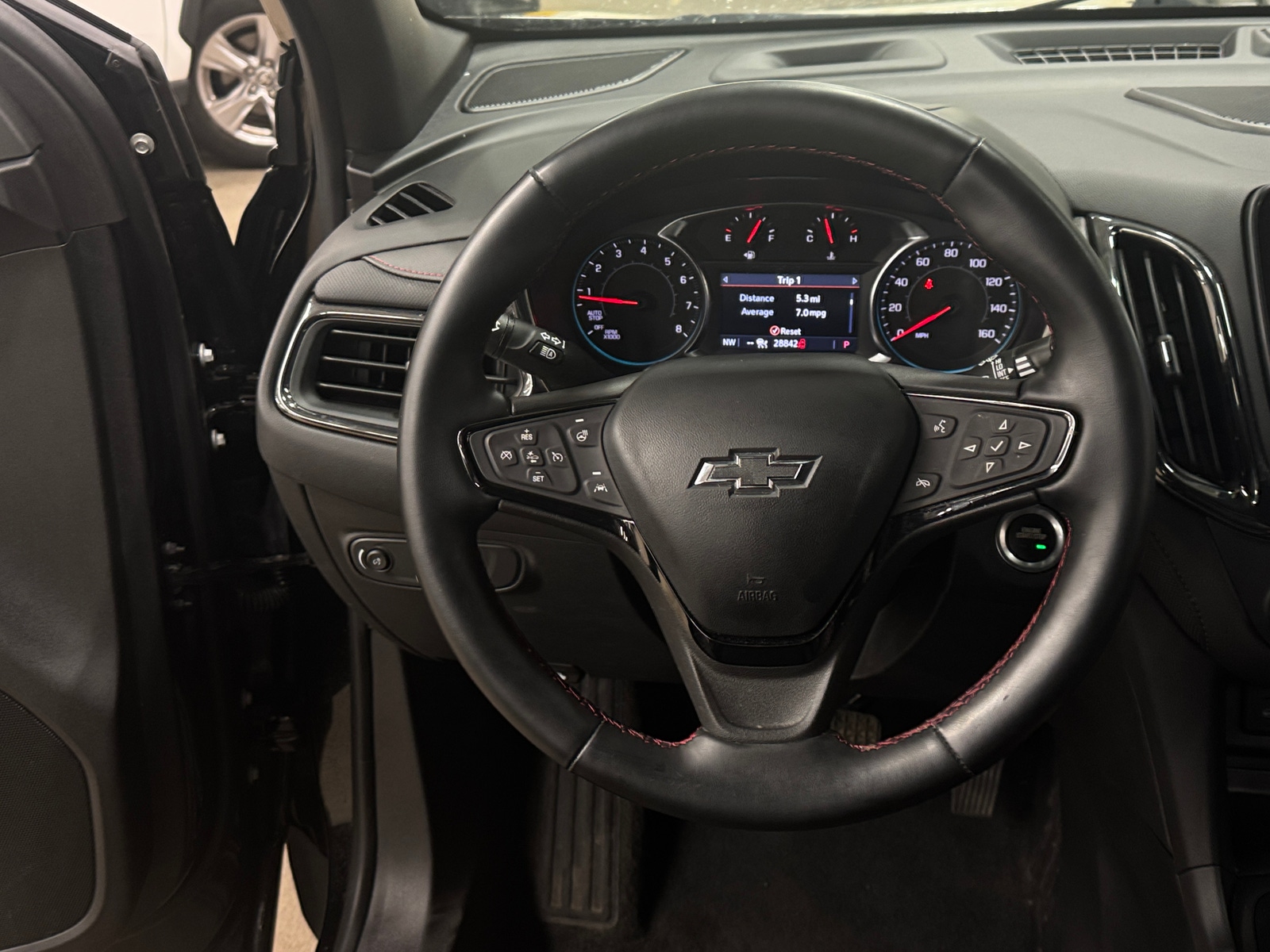 Thumbnail: 2023 Chevrolet Equinox - 4