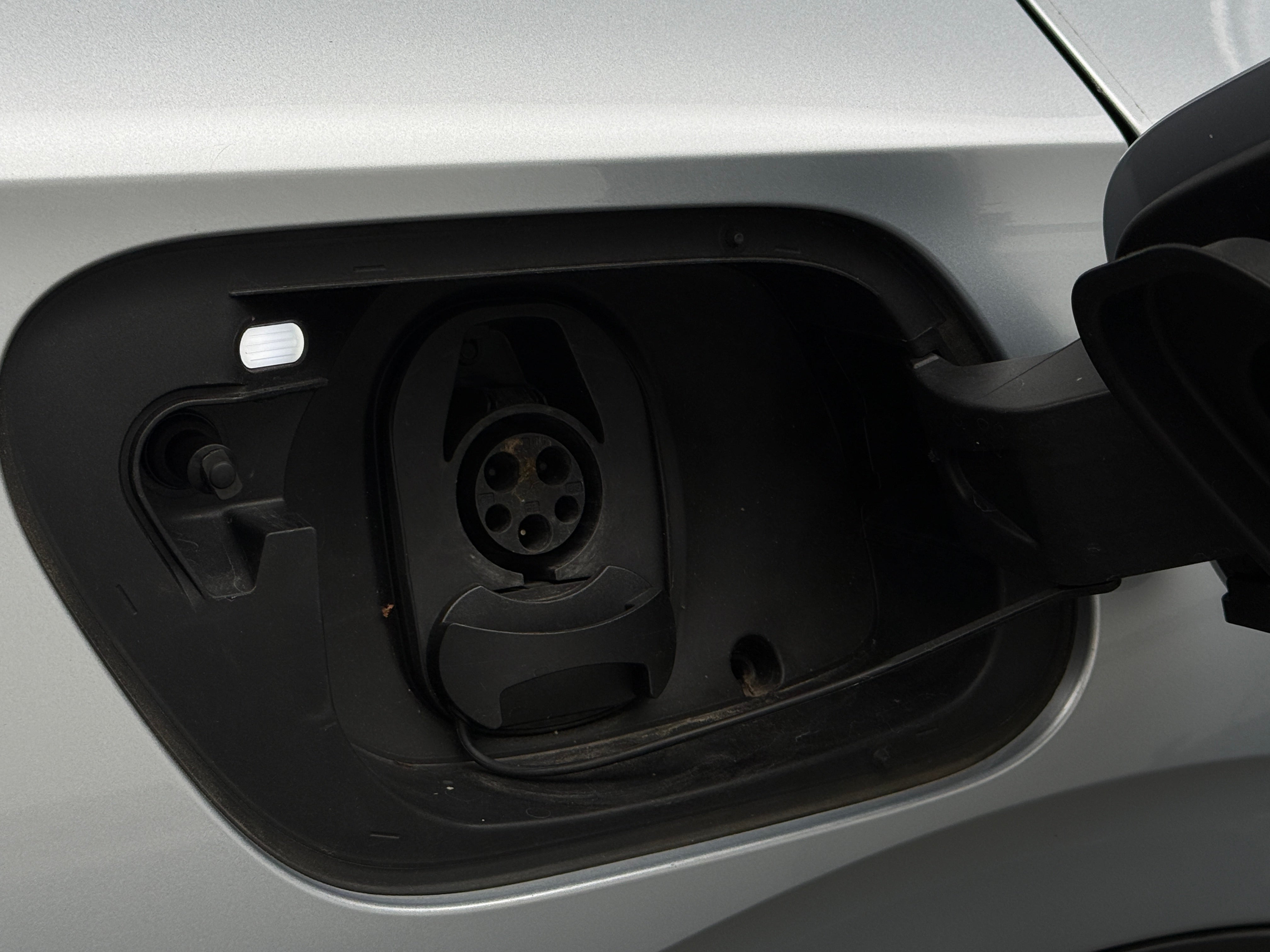 Used 2021 Volkswagen ID.4 PRO S with VIN WVGKMPE21MP022453 for sale in Auburn, WA