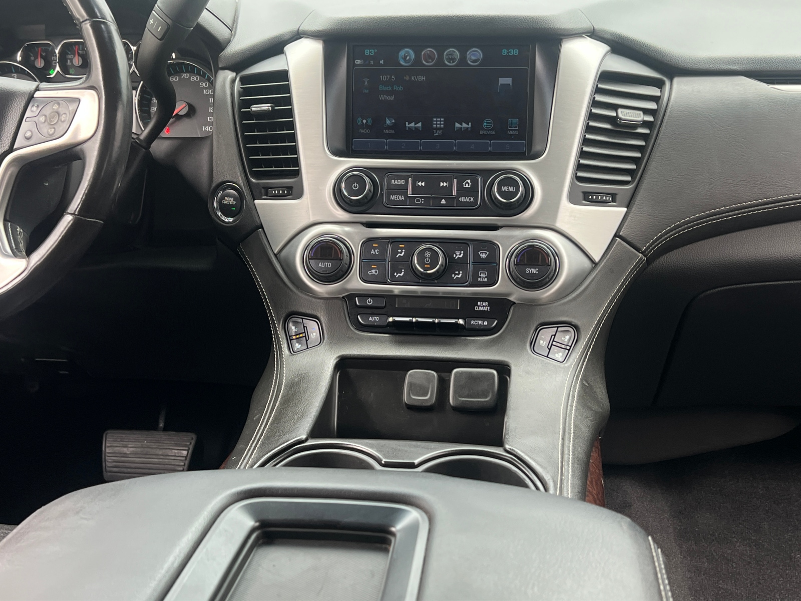 Thumbnail: 2020 GMC Yukon XL - 3