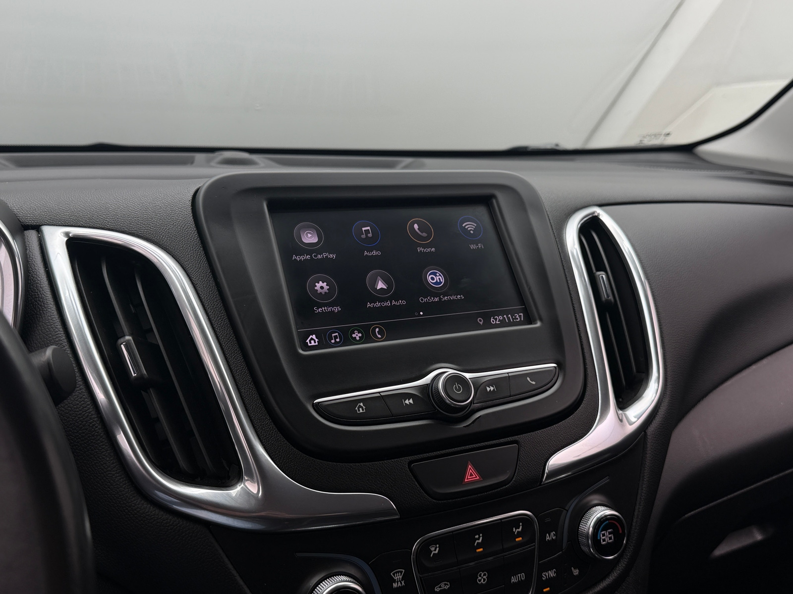 Thumbnail: 2021 Chevrolet Equinox - 3