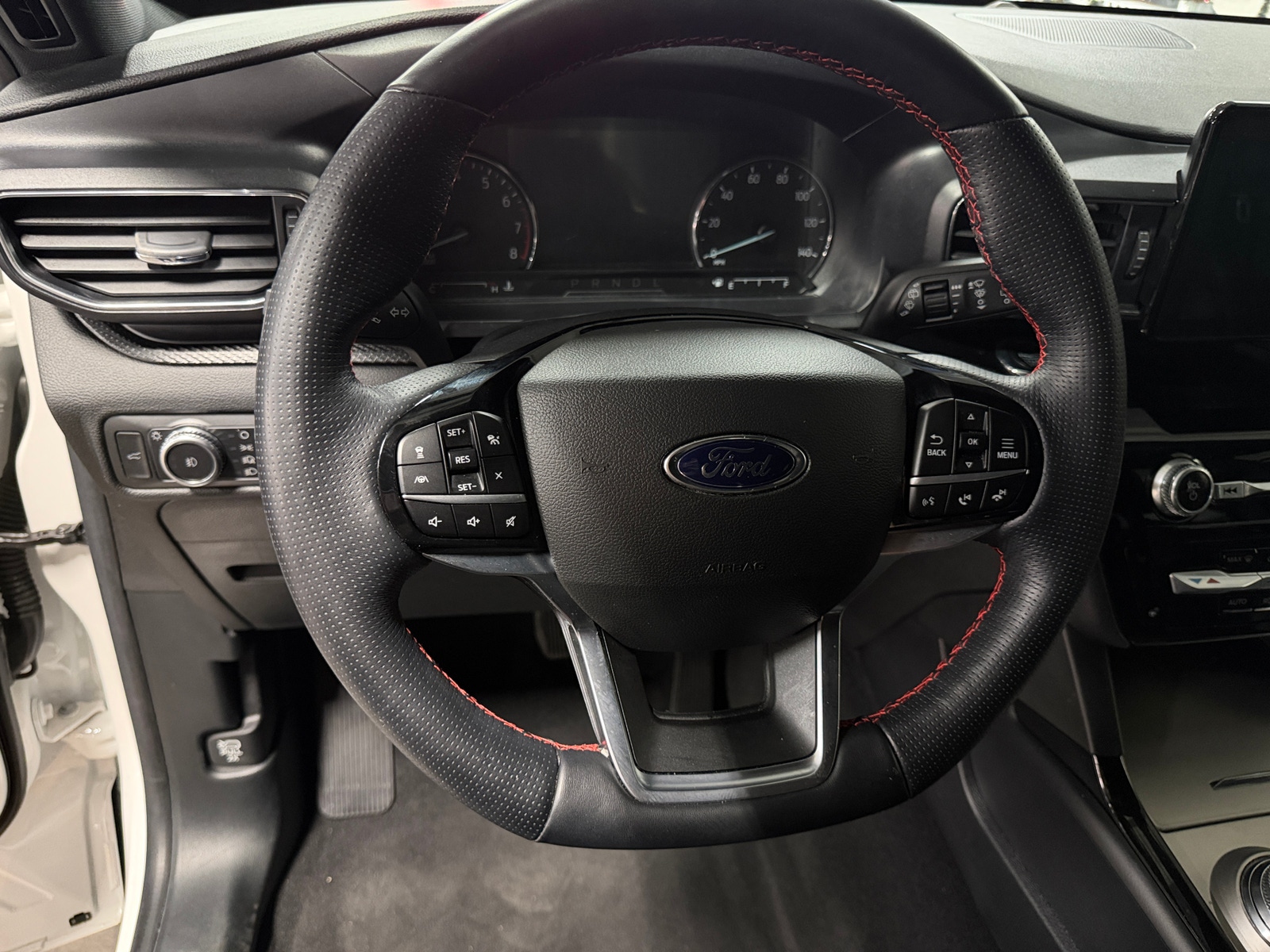 Thumbnail: 2022 Ford Explorer - 4