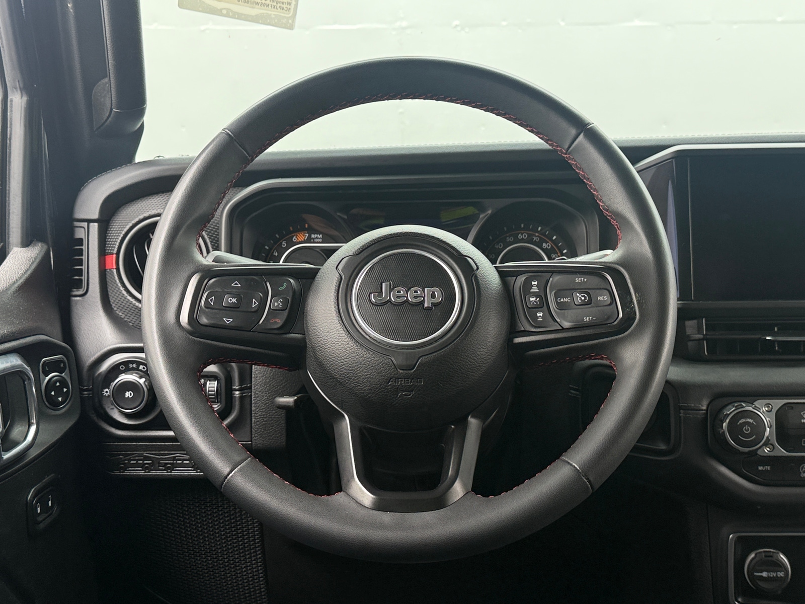 Thumbnail: 2025 Jeep Wrangler - 5