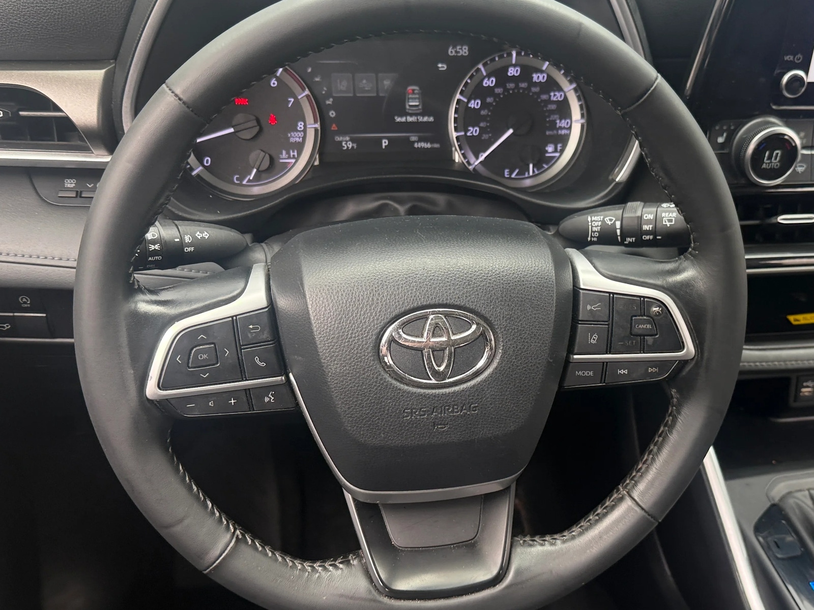 Thumbnail: 2023 Toyota Highlander - 4