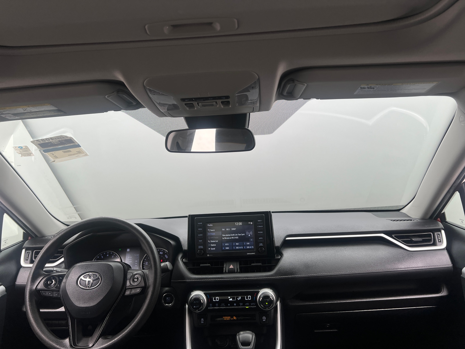 Thumbnail: 2022 Toyota RAV4 - 3