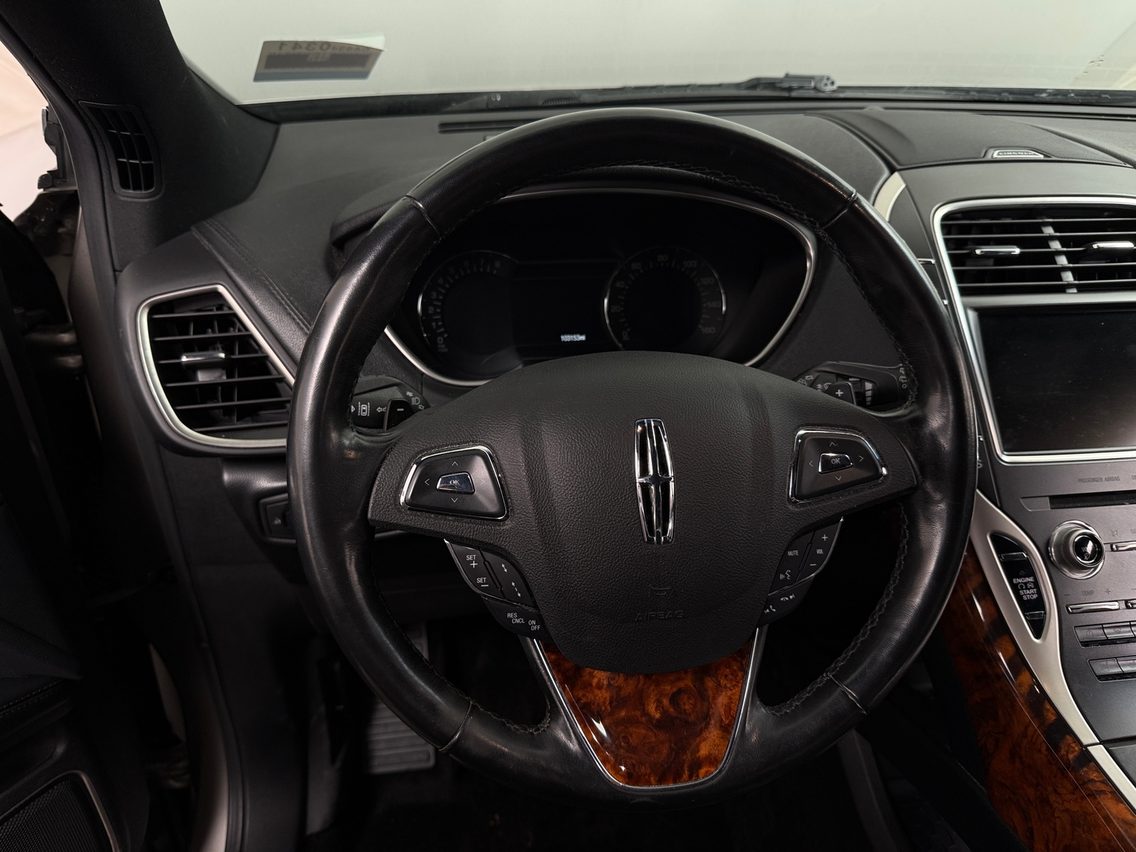 Thumbnail: 2017 Lincoln MKX - 4