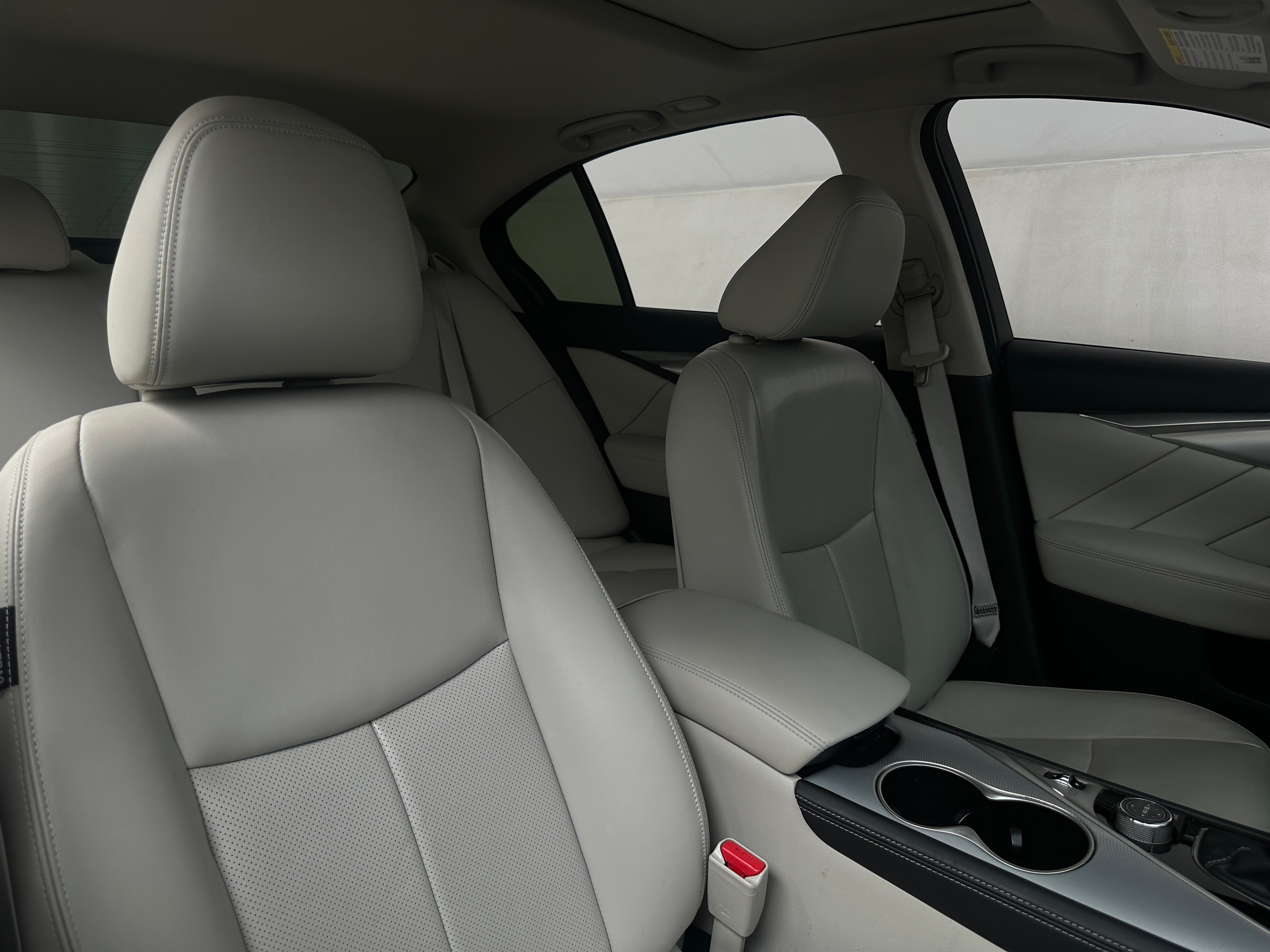 2023 INFINITI Q50 LUXE