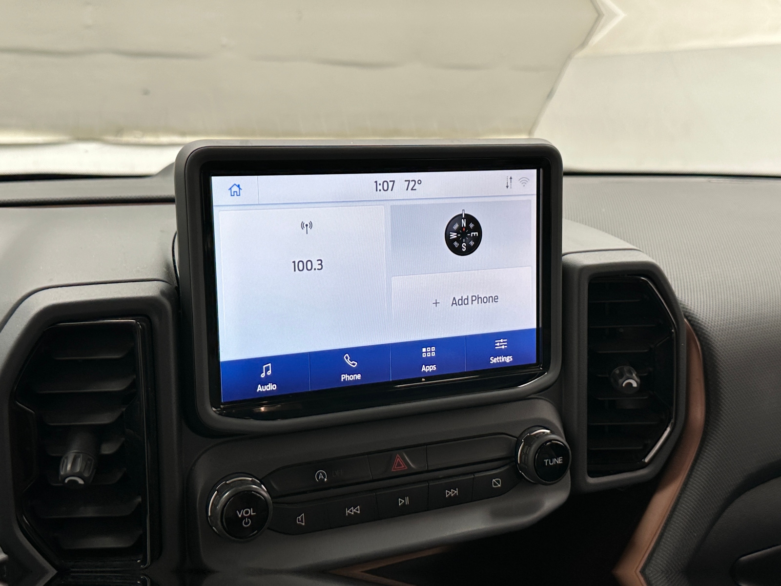 Thumbnail: 2021 Ford Bronco Sport - 4