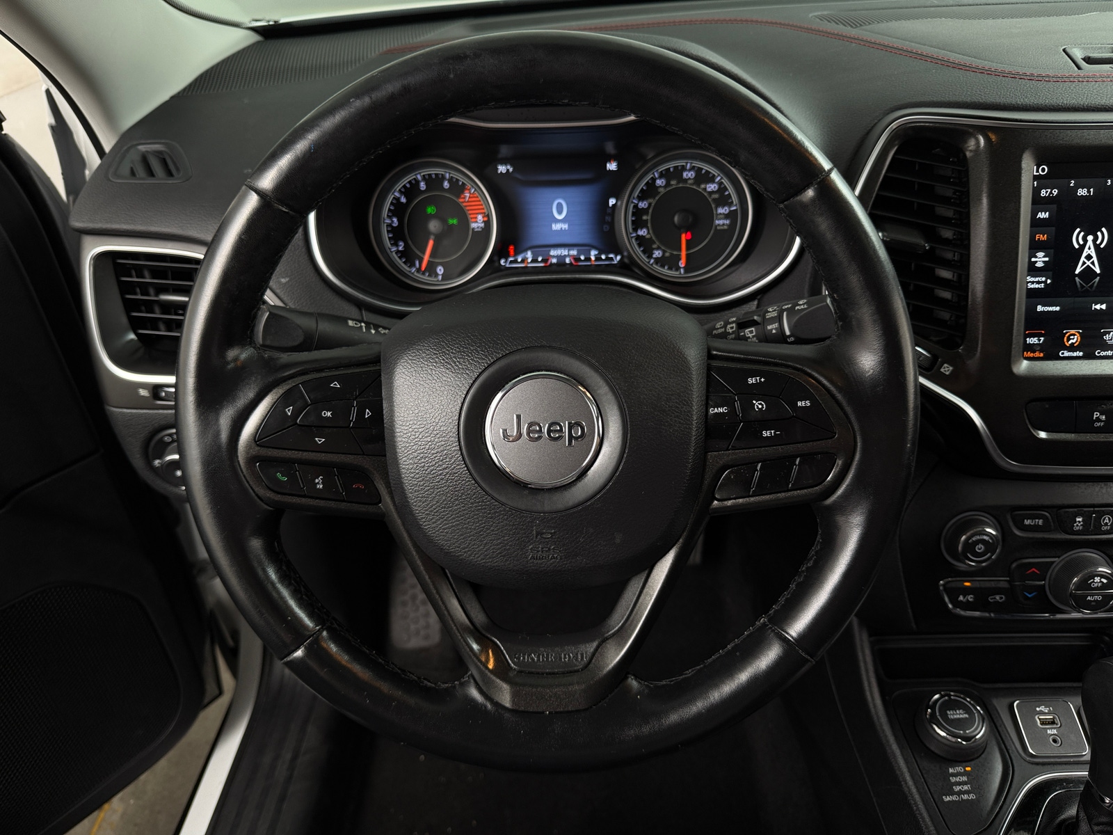 Thumbnail: 2020 Jeep Cherokee - 5