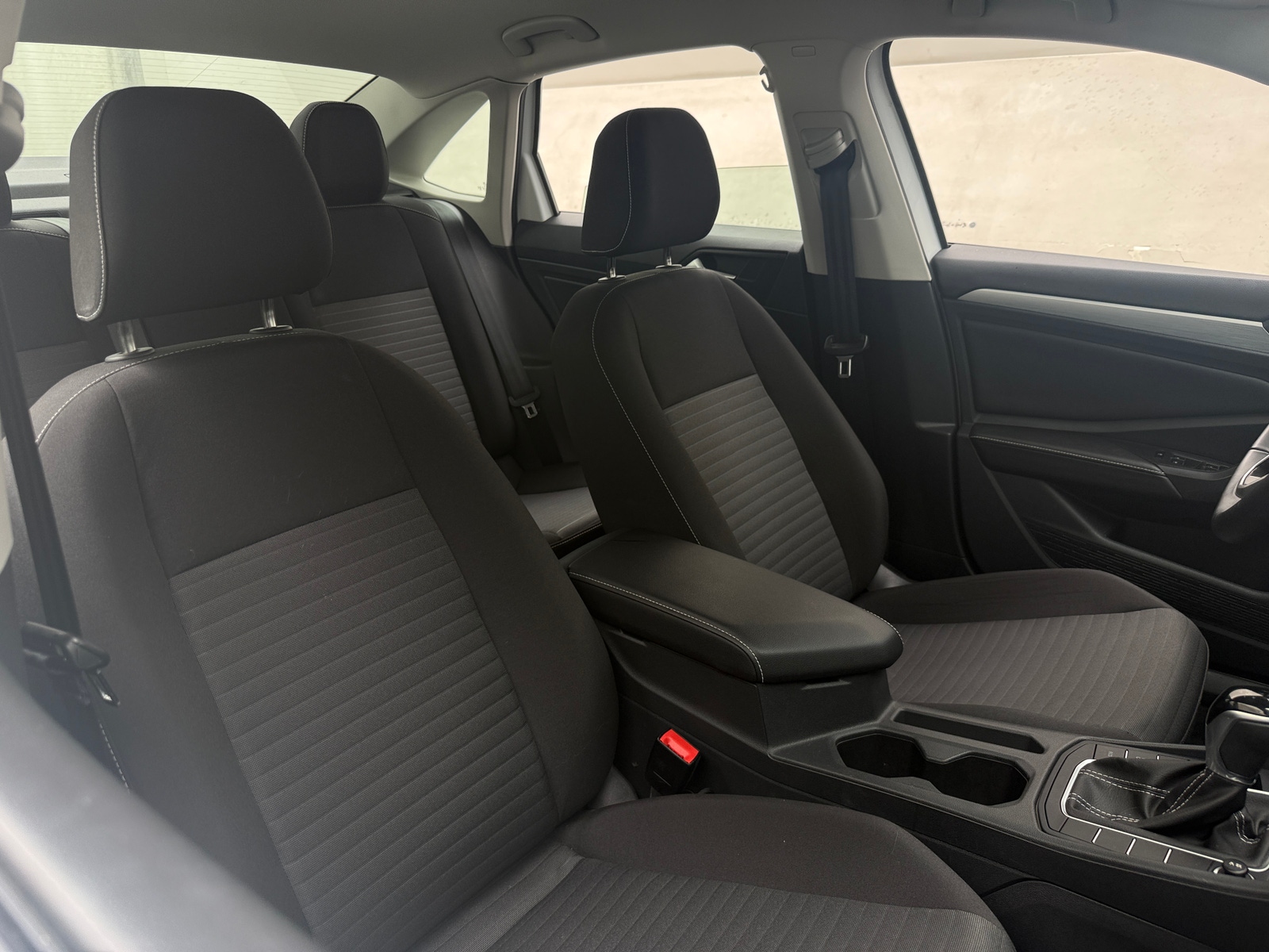 Thumbnail: 2025 Volkswagen Jetta - 2