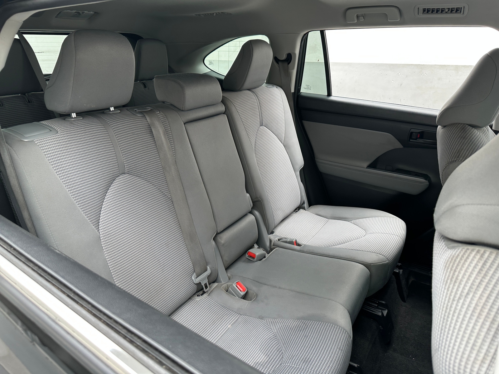 Thumbnail: 2023 Toyota Highlander - 6