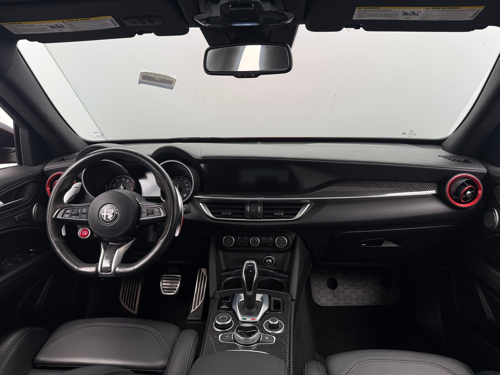 Thumbnail: 2022 Alfa Romeo Stelvio - 2