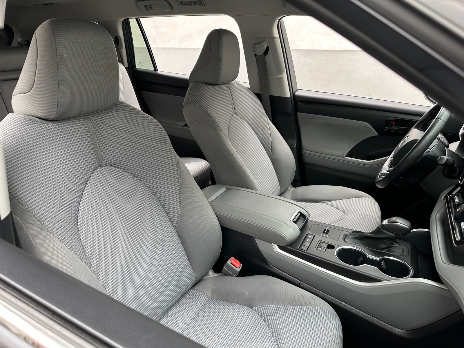 Thumbnail: 2020 Toyota Highlander - 2