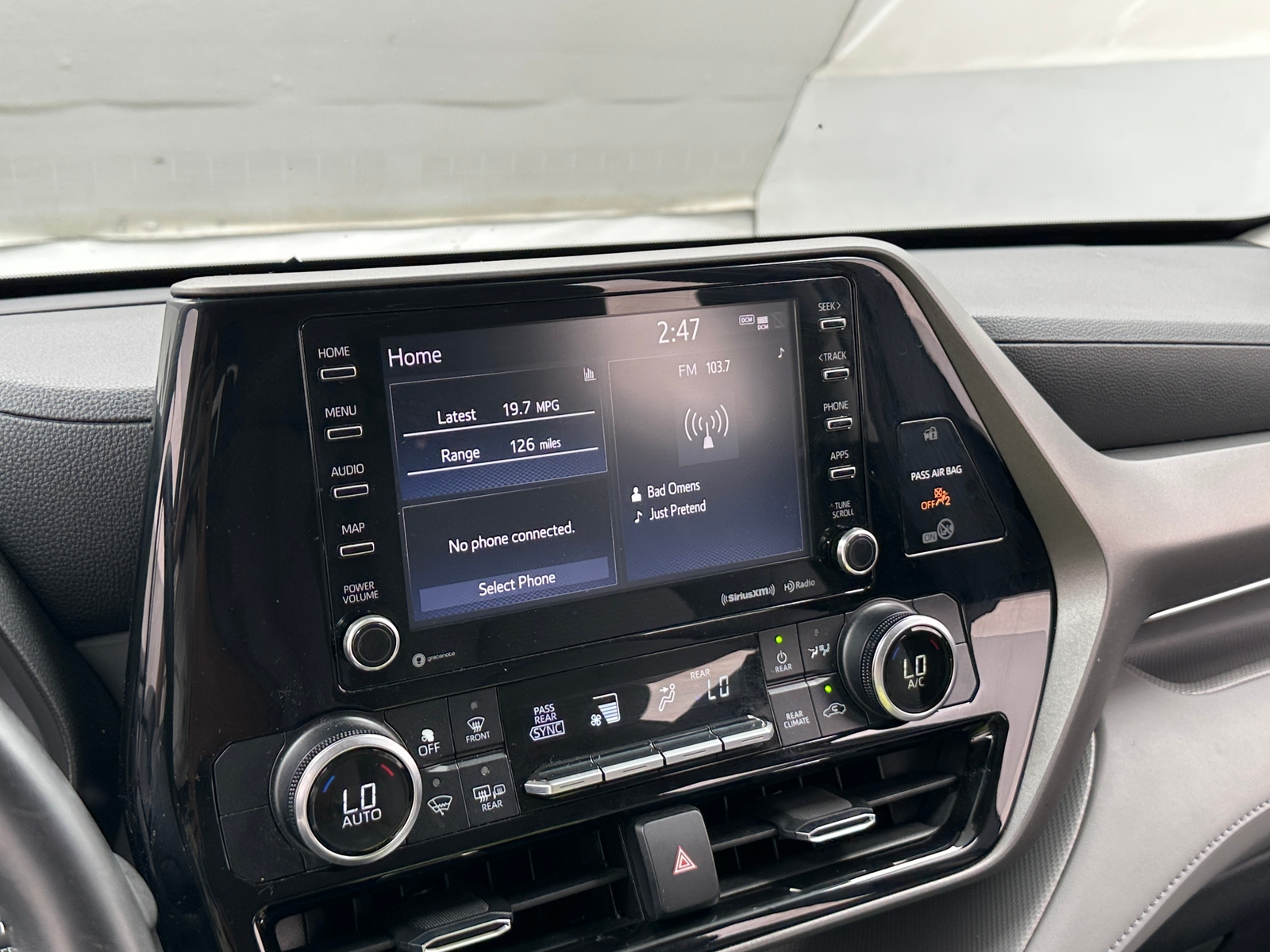 Thumbnail: 2020 Toyota Highlander - 4