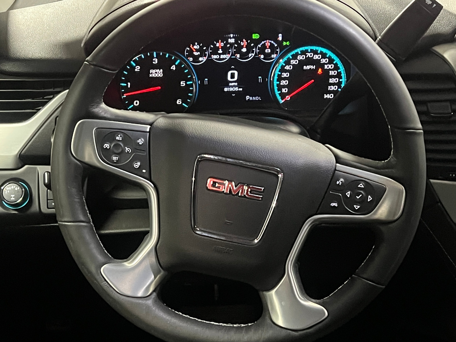 Thumbnail: 2017 GMC Yukon - 4