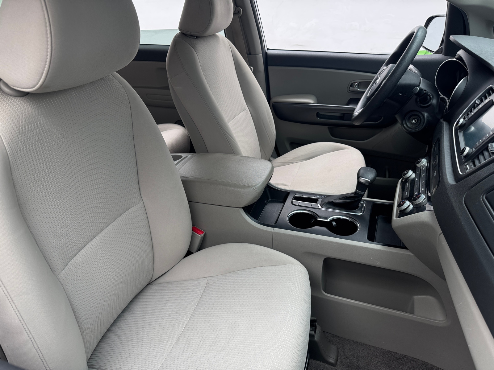 Thumbnail: 2019 Kia Sedona - 2
