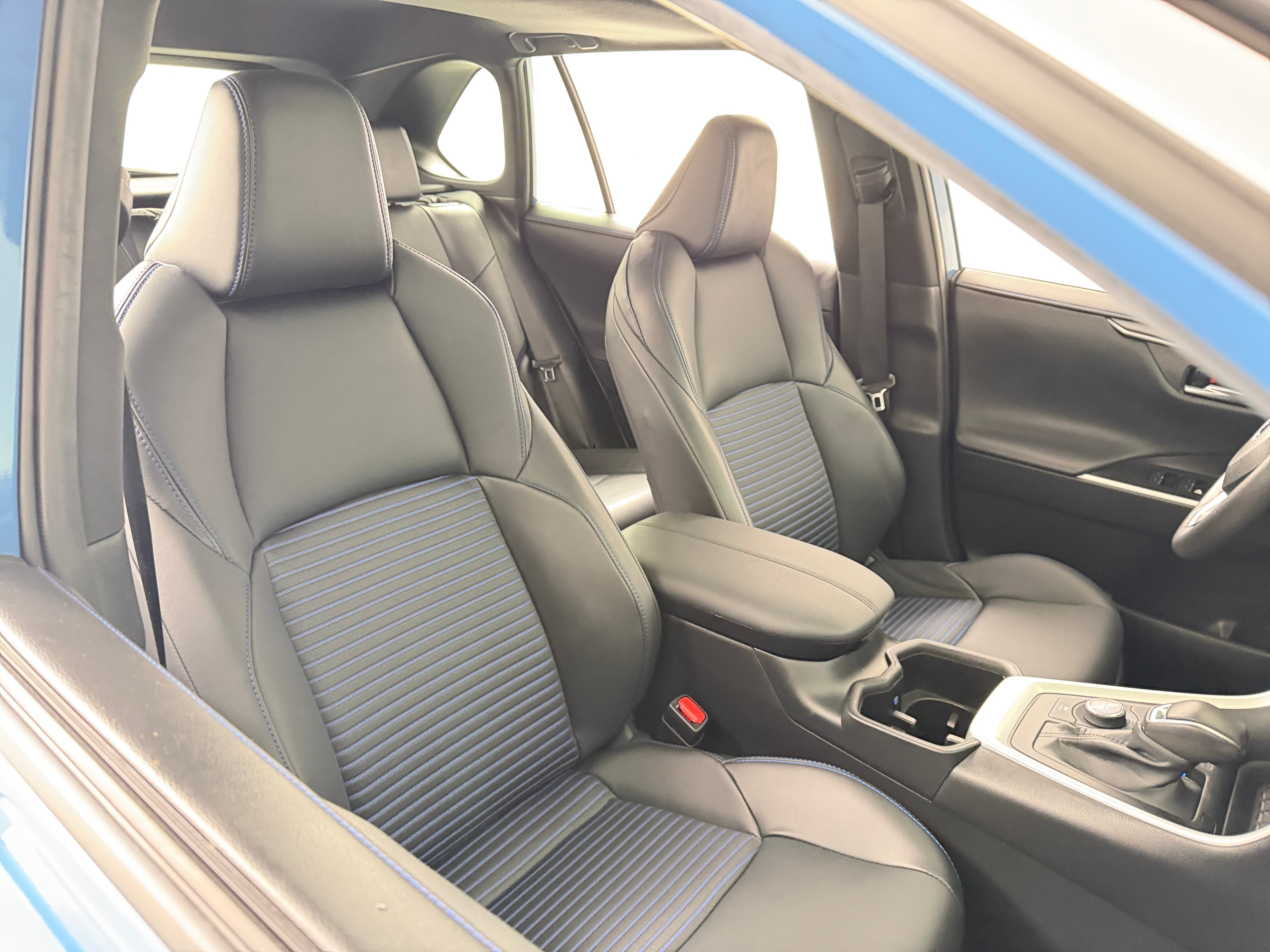 2023 Toyota RAV4 XSE