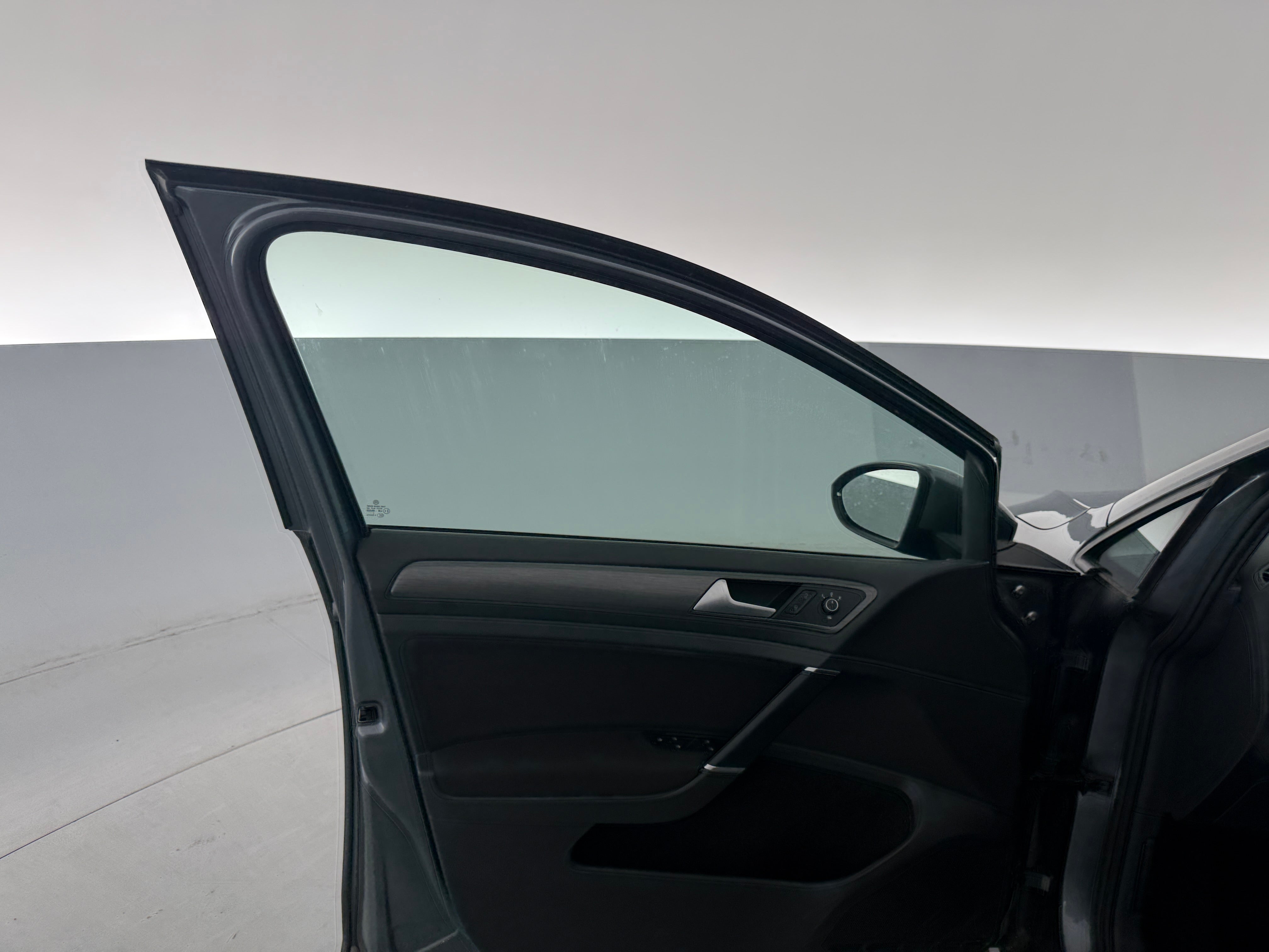 2018 Volkswagen Golf SportWagen S