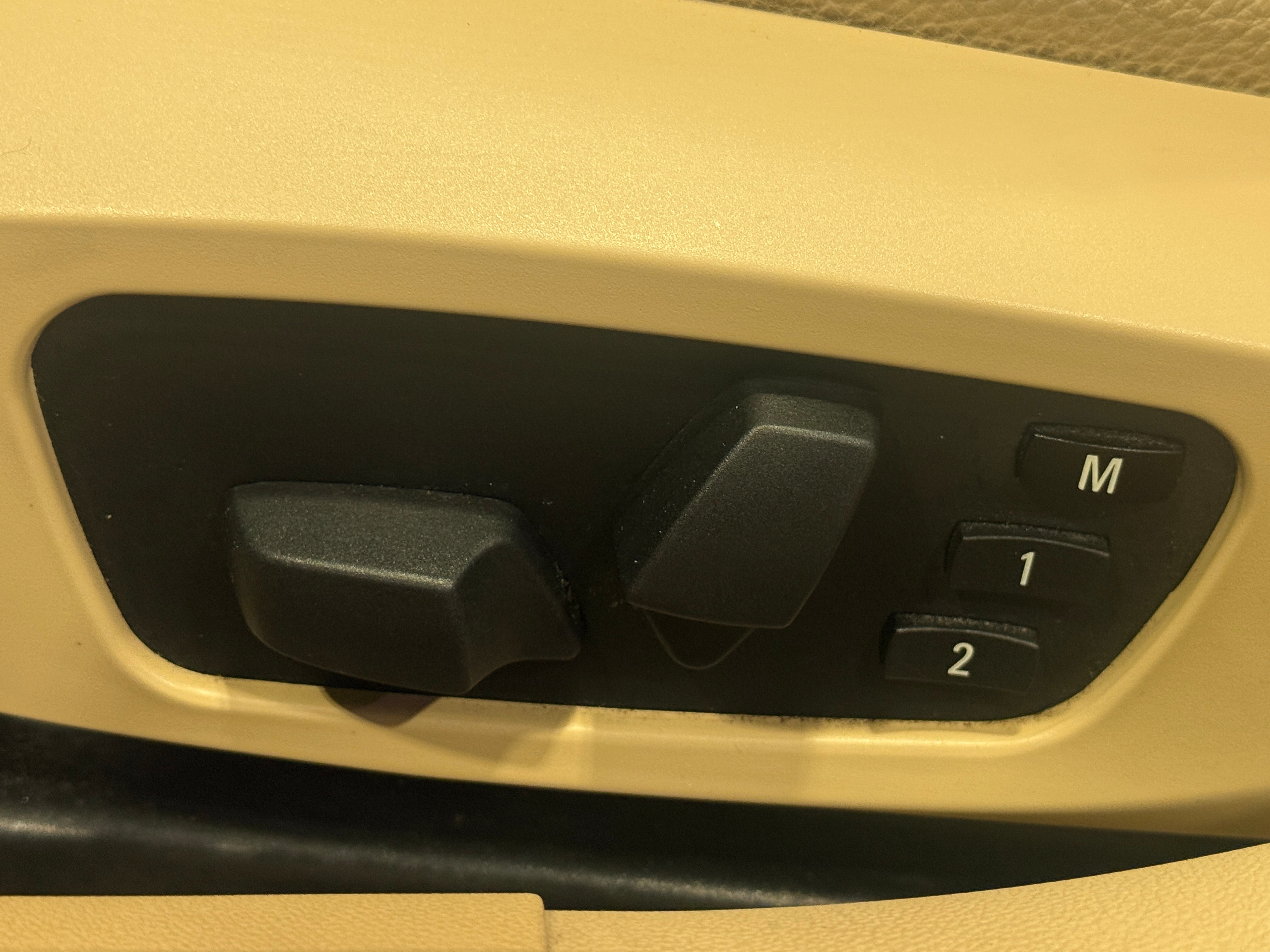 Used 2010 BMW 3 Series 328i with VIN WBAPK5C50AA651327 for sale in South Chesterfield, VA
