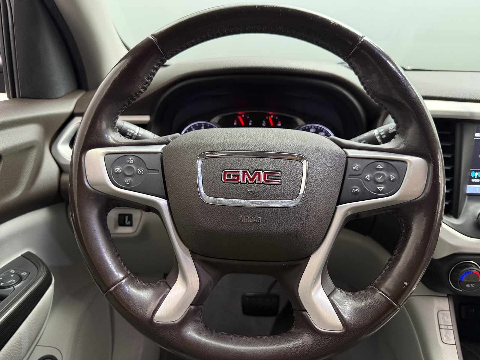 Thumbnail: 2019 GMC Acadia - 4