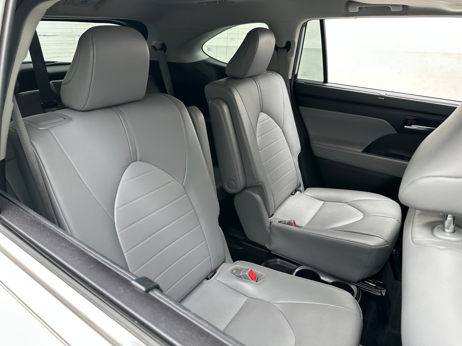 Thumbnail: 2020 Toyota Highlander - 5