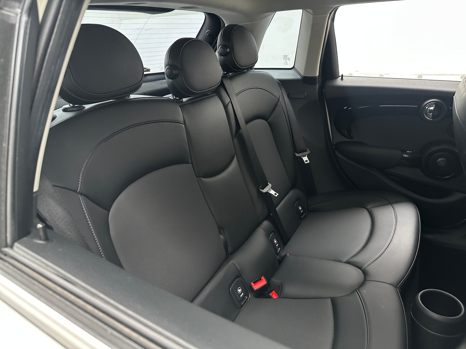 Thumbnail: 2018 MINI Cooper Hardtop - 5