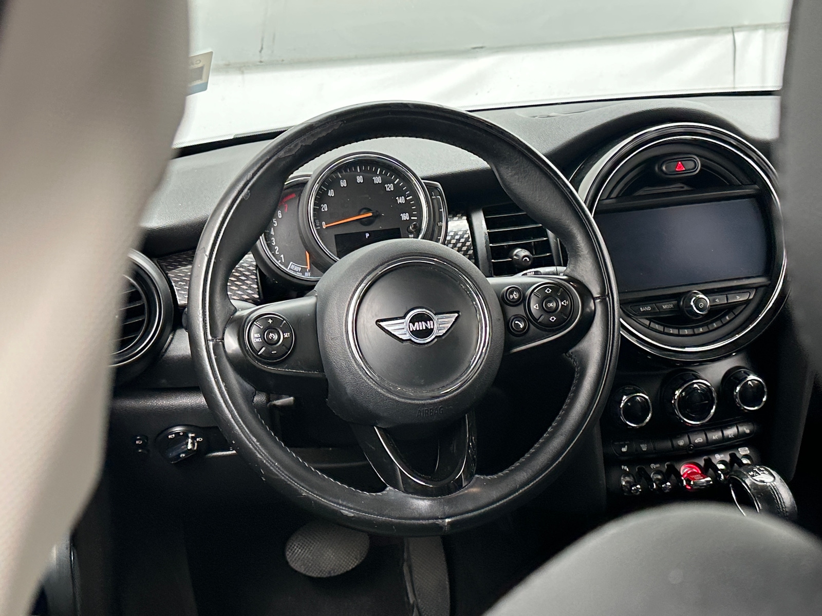 Thumbnail: 2018 MINI Cooper Hardtop - 4