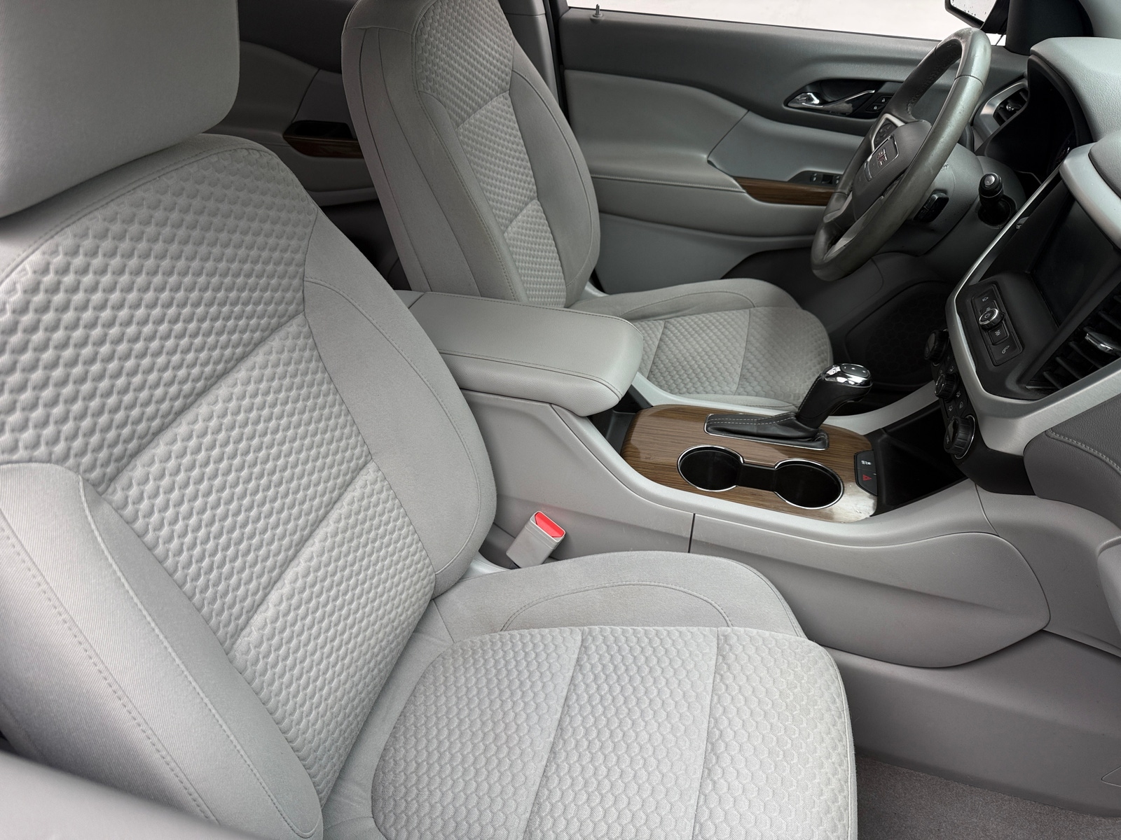 Thumbnail: 2017 GMC Acadia - 2