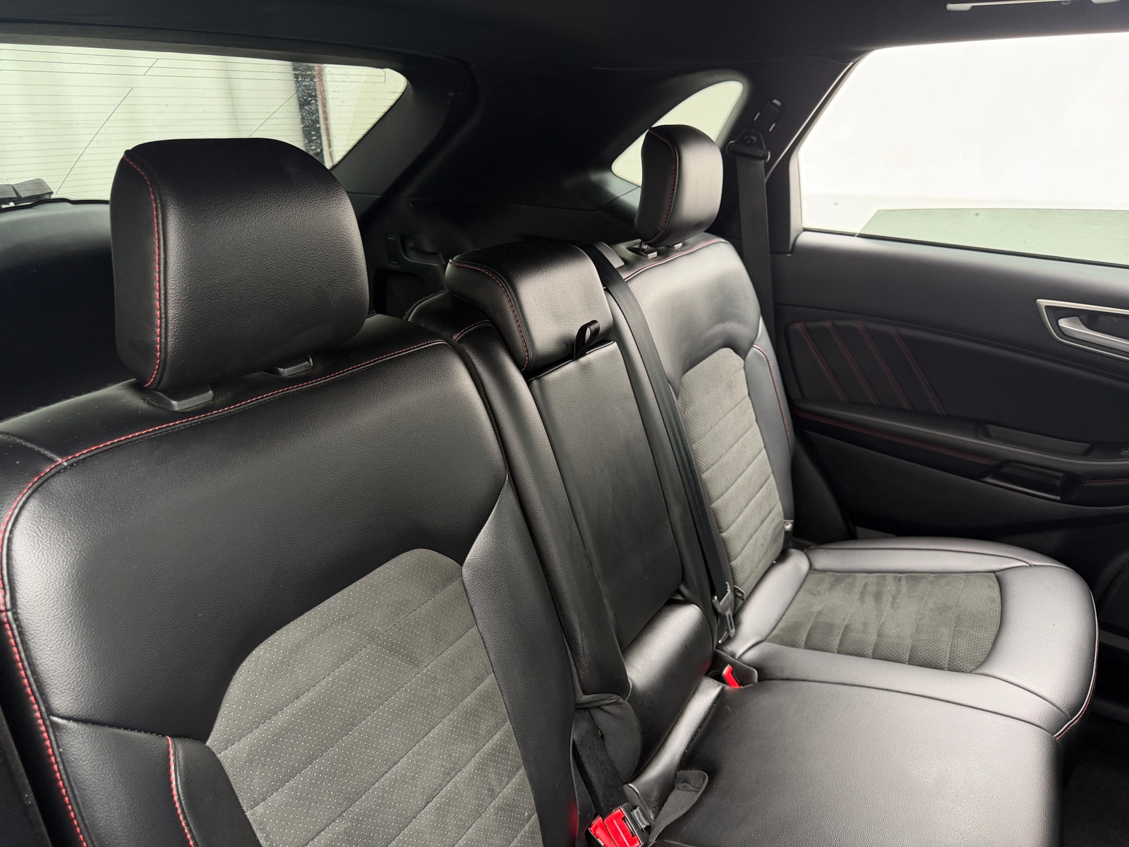 Thumbnail: 2021 Ford Edge - 5