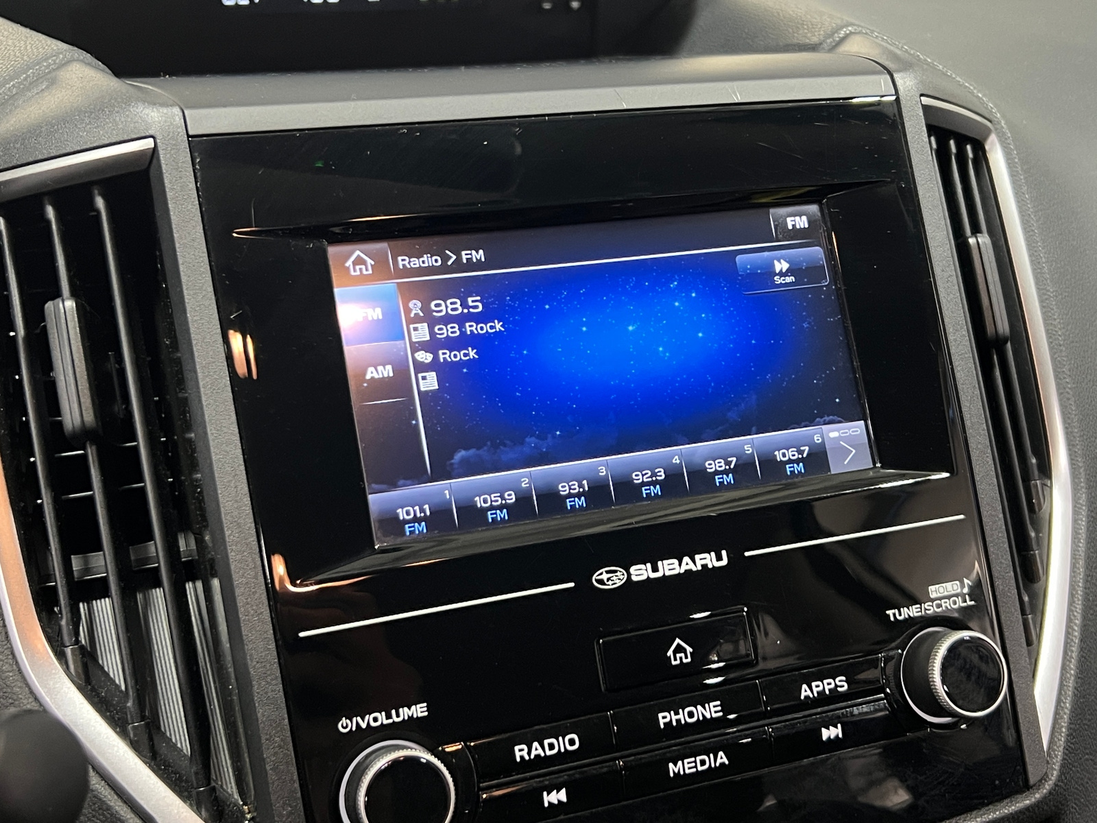 Thumbnail: 2018 Subaru Crosstrek - 4