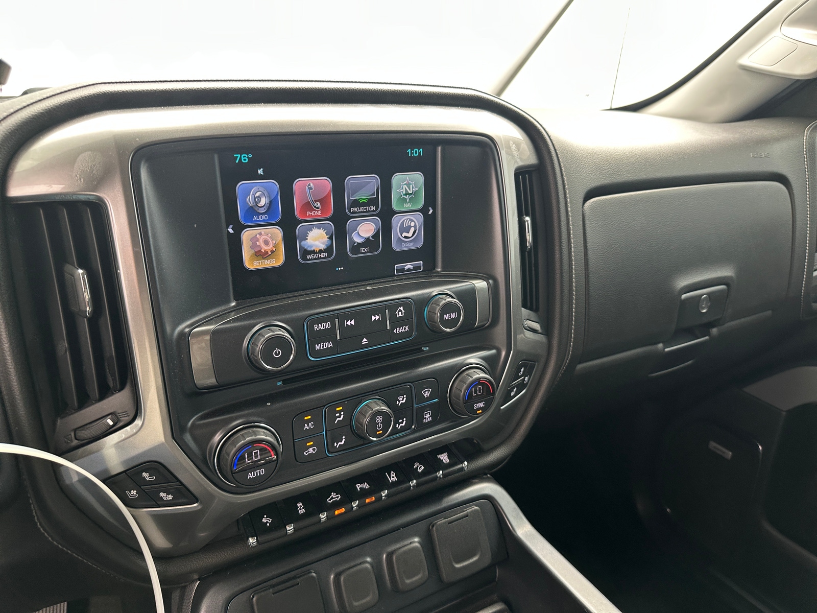 Thumbnail: 2017 Chevrolet Silverado 2500 - 3