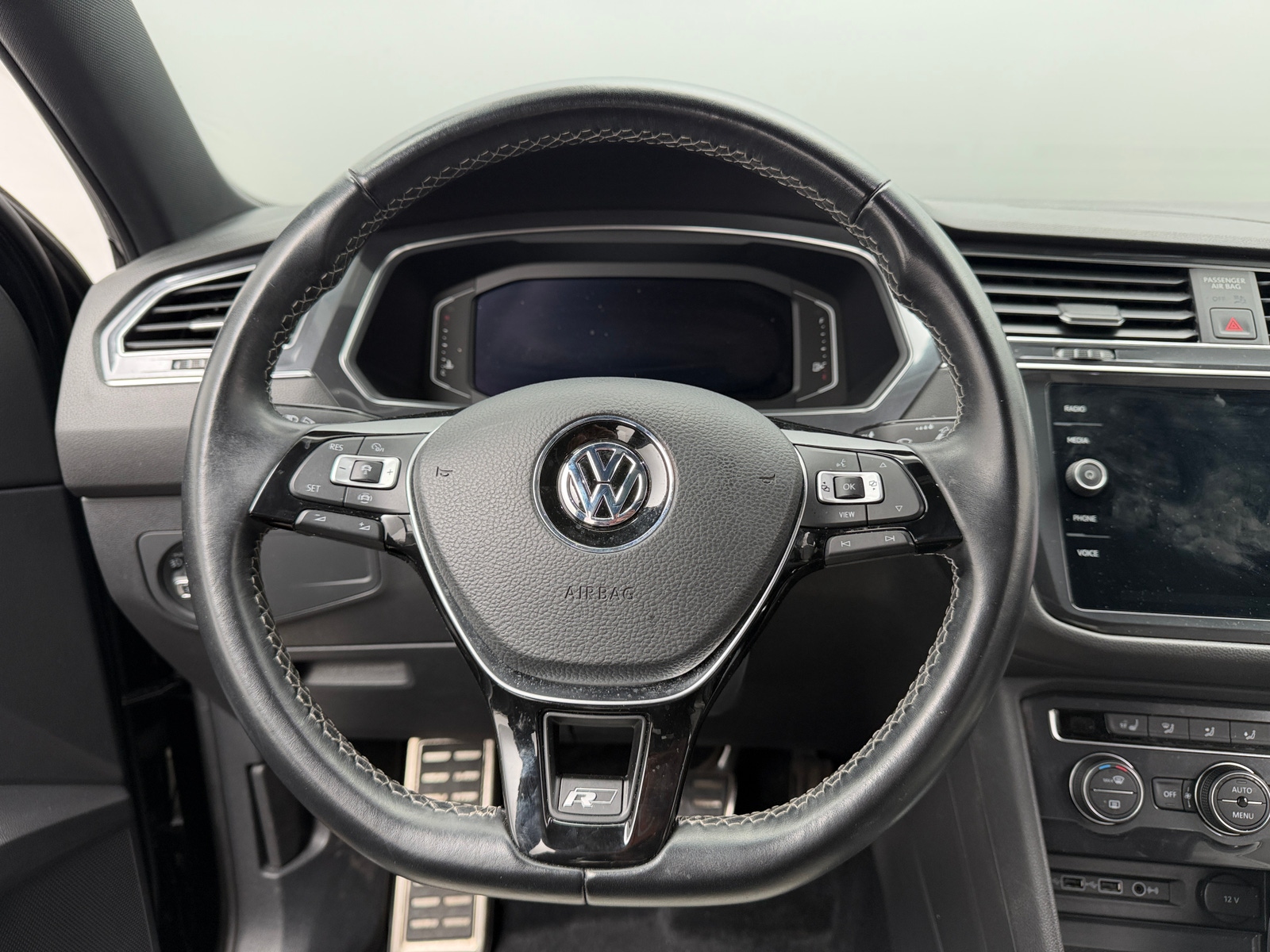 Thumbnail: 2019 Volkswagen Tiguan - 5