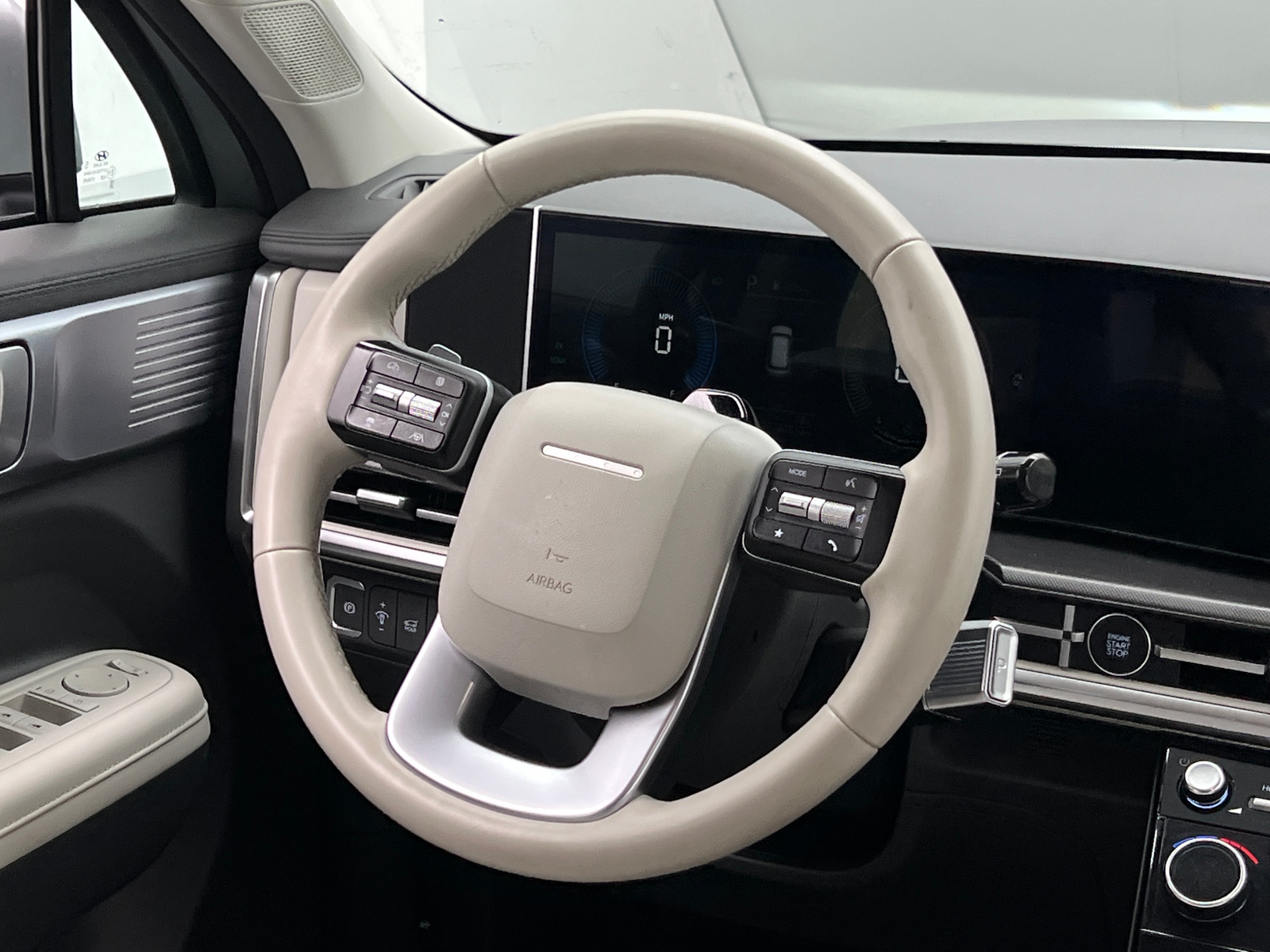 Thumbnail: 2025 Hyundai Santa Fe - 4
