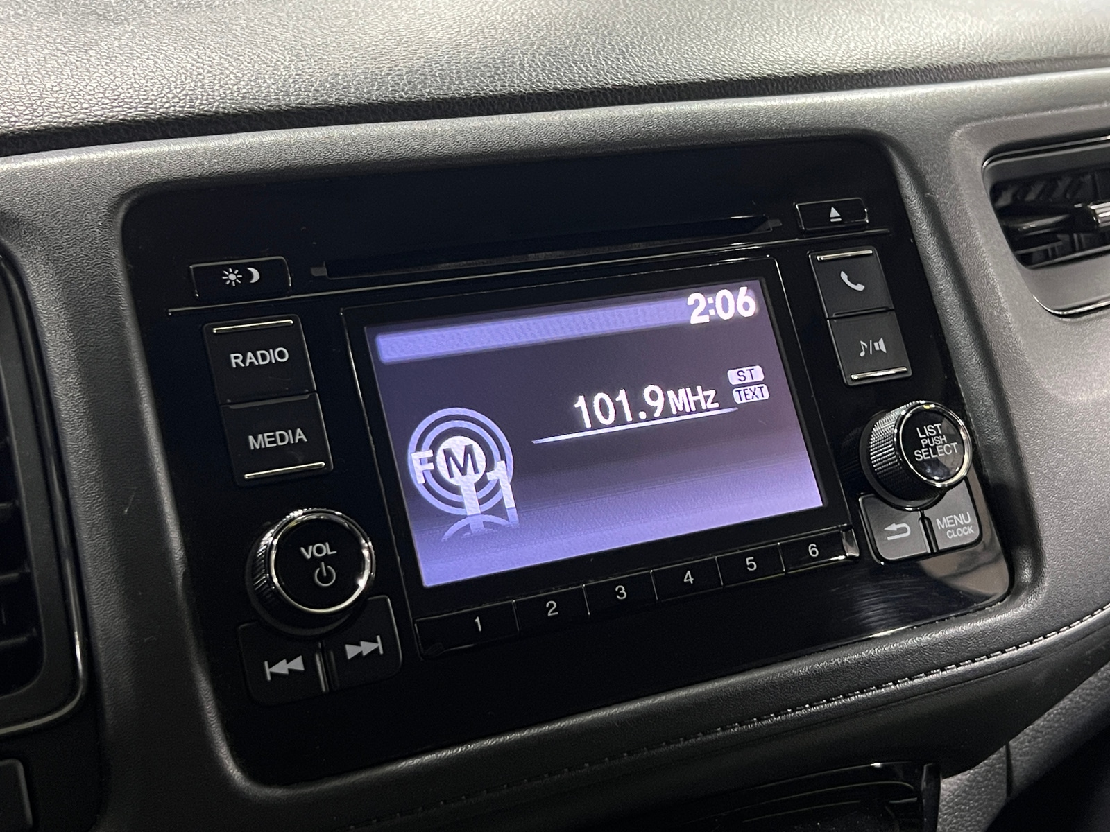 Thumbnail: 2020 Honda HR-V - 4