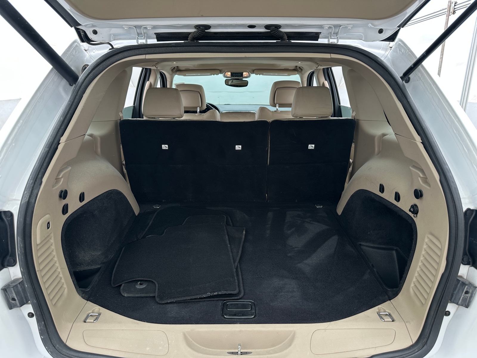 Thumbnail: 2020 Jeep Grand Cherokee - 6