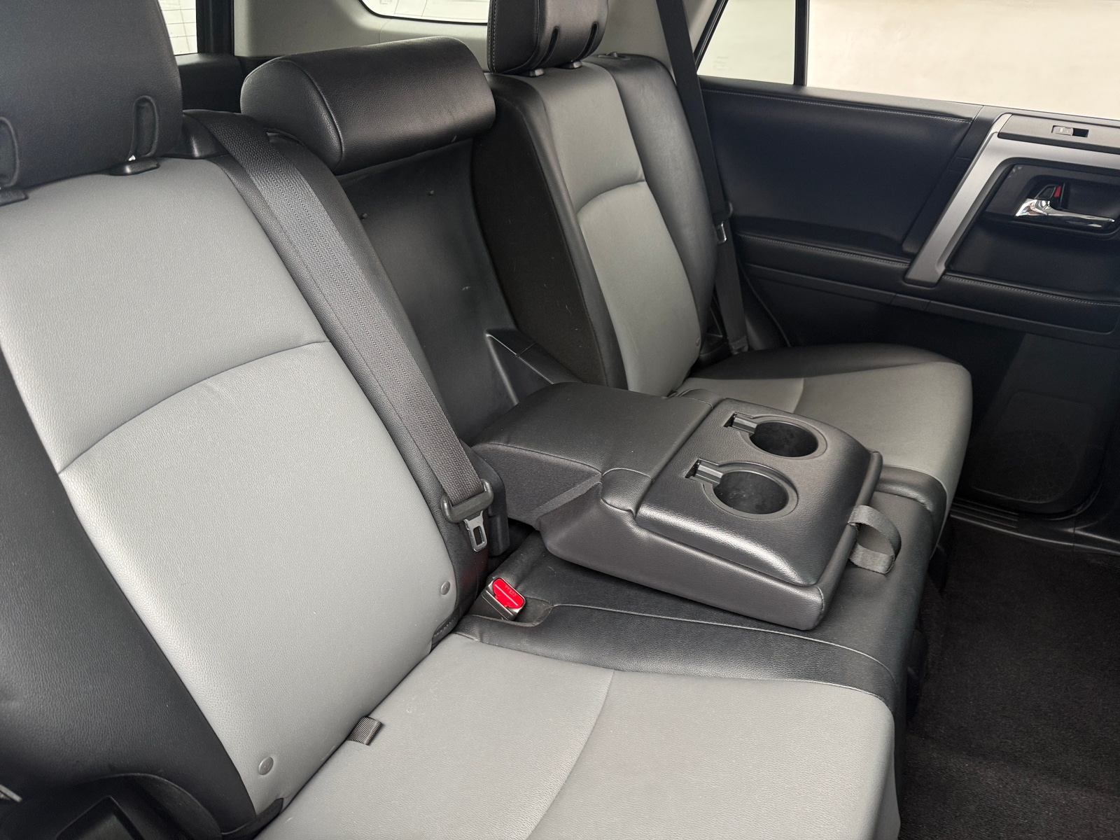 Thumbnail: 2016 Toyota 4Runner - 5