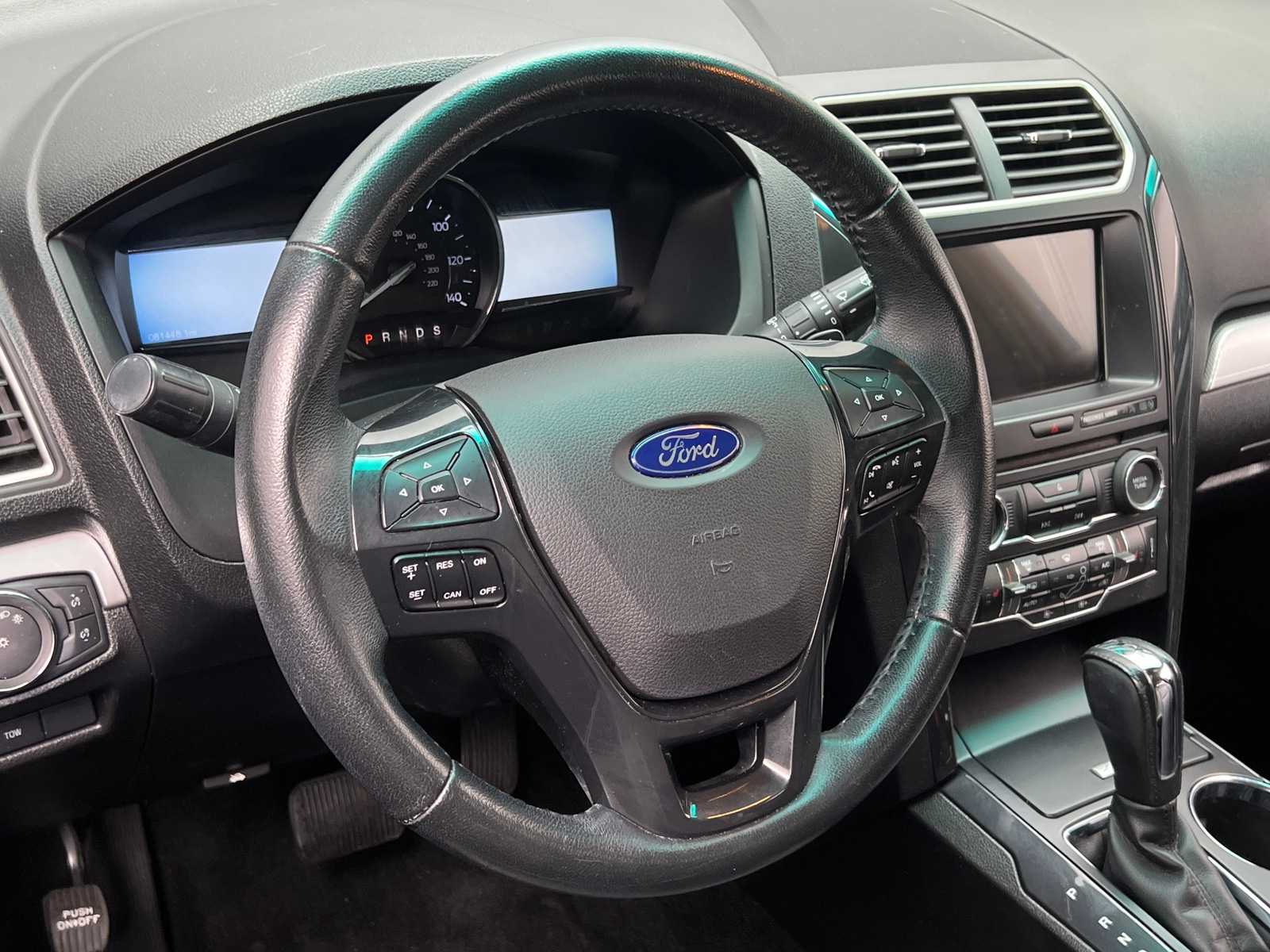 Thumbnail: 2017 Ford Explorer - 4