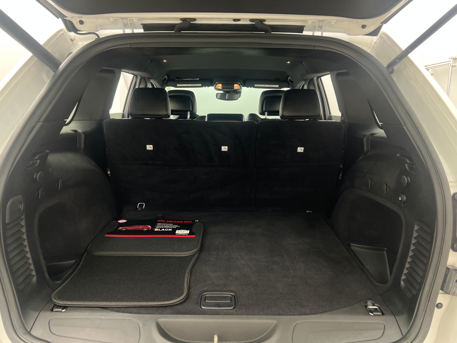 Thumbnail: 2020 Jeep Grand Cherokee - 6