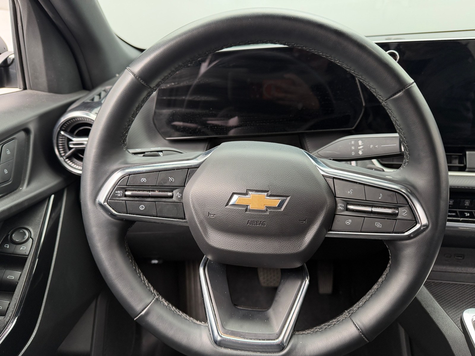 Thumbnail: 2025 Chevrolet Equinox - 5