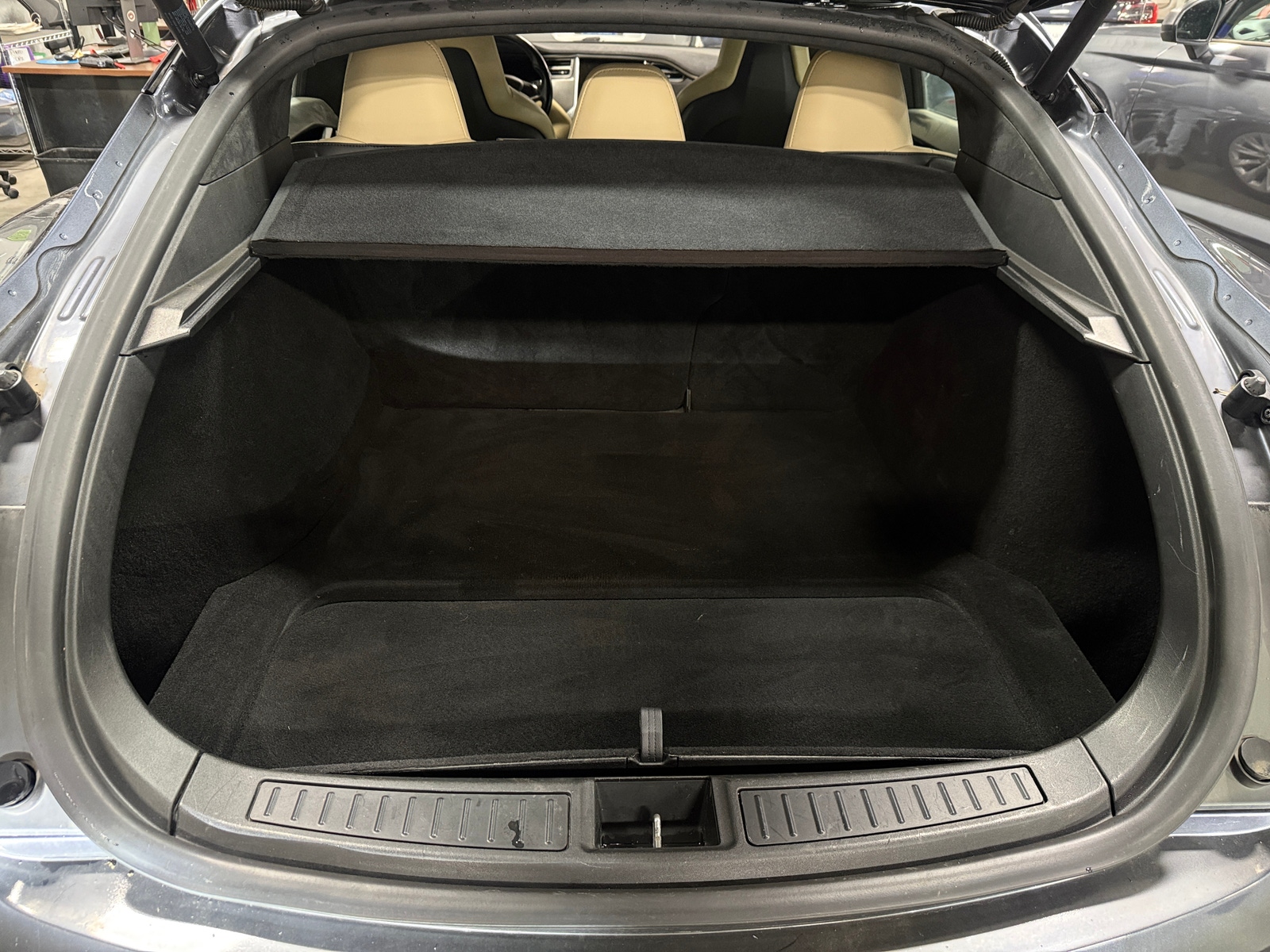 Thumbnail: 2016 Tesla Model S - 6