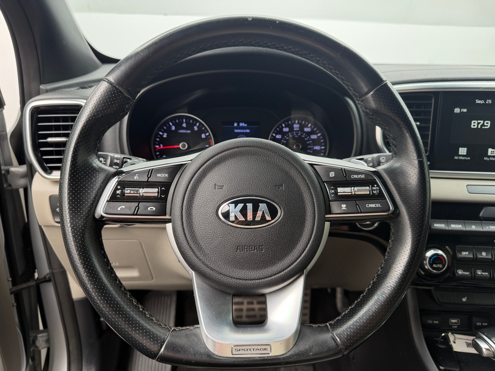 Thumbnail: 2022 Kia Sportage - 4