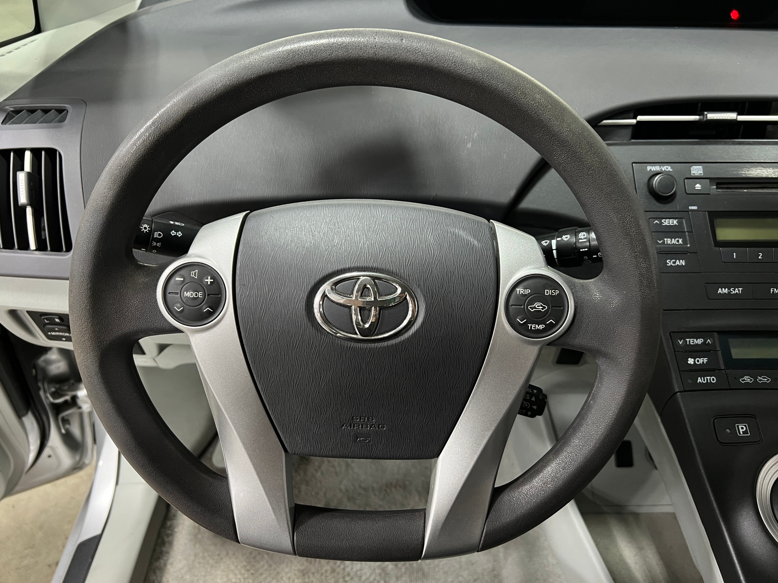 Thumbnail: 2010 Toyota Prius - 5