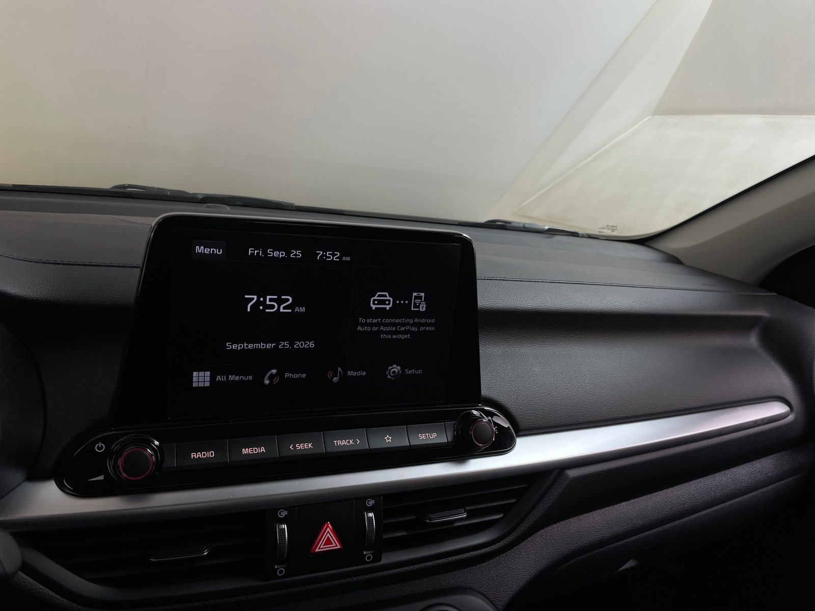 Thumbnail: 2024 Kia Forte - 4