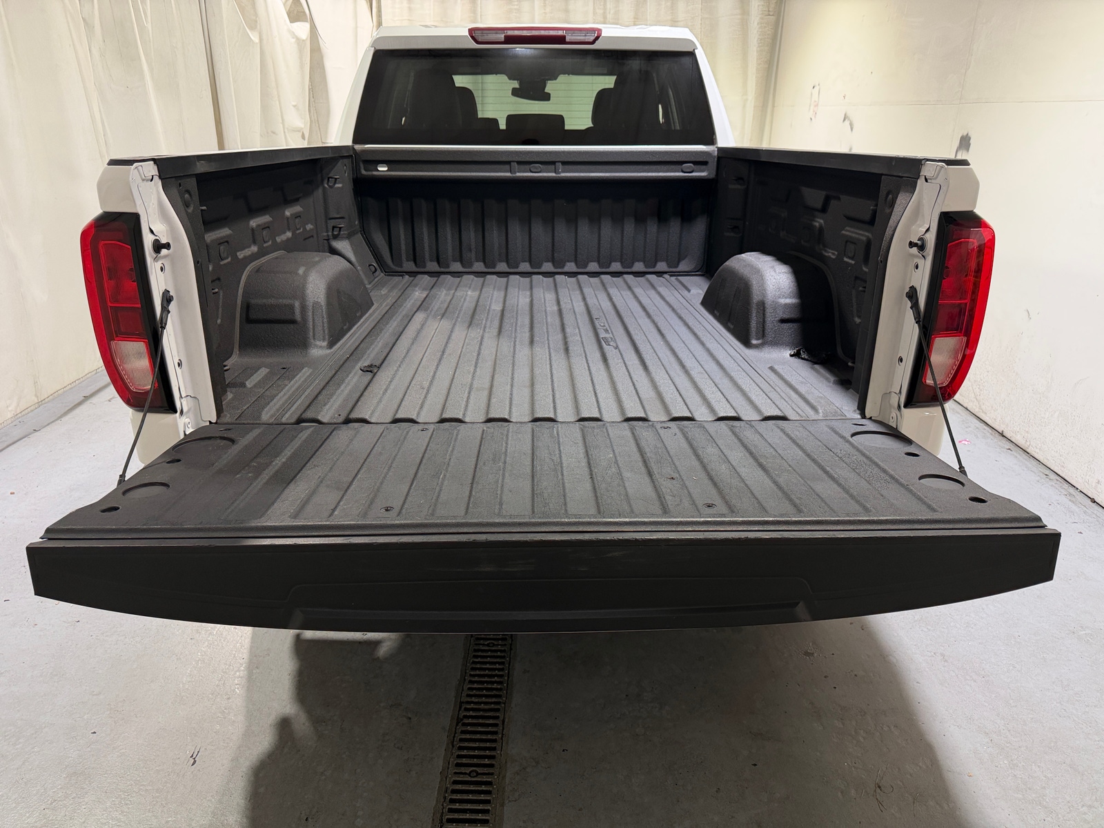 Thumbnail: 2024 GMC Sierra 1500 - 7