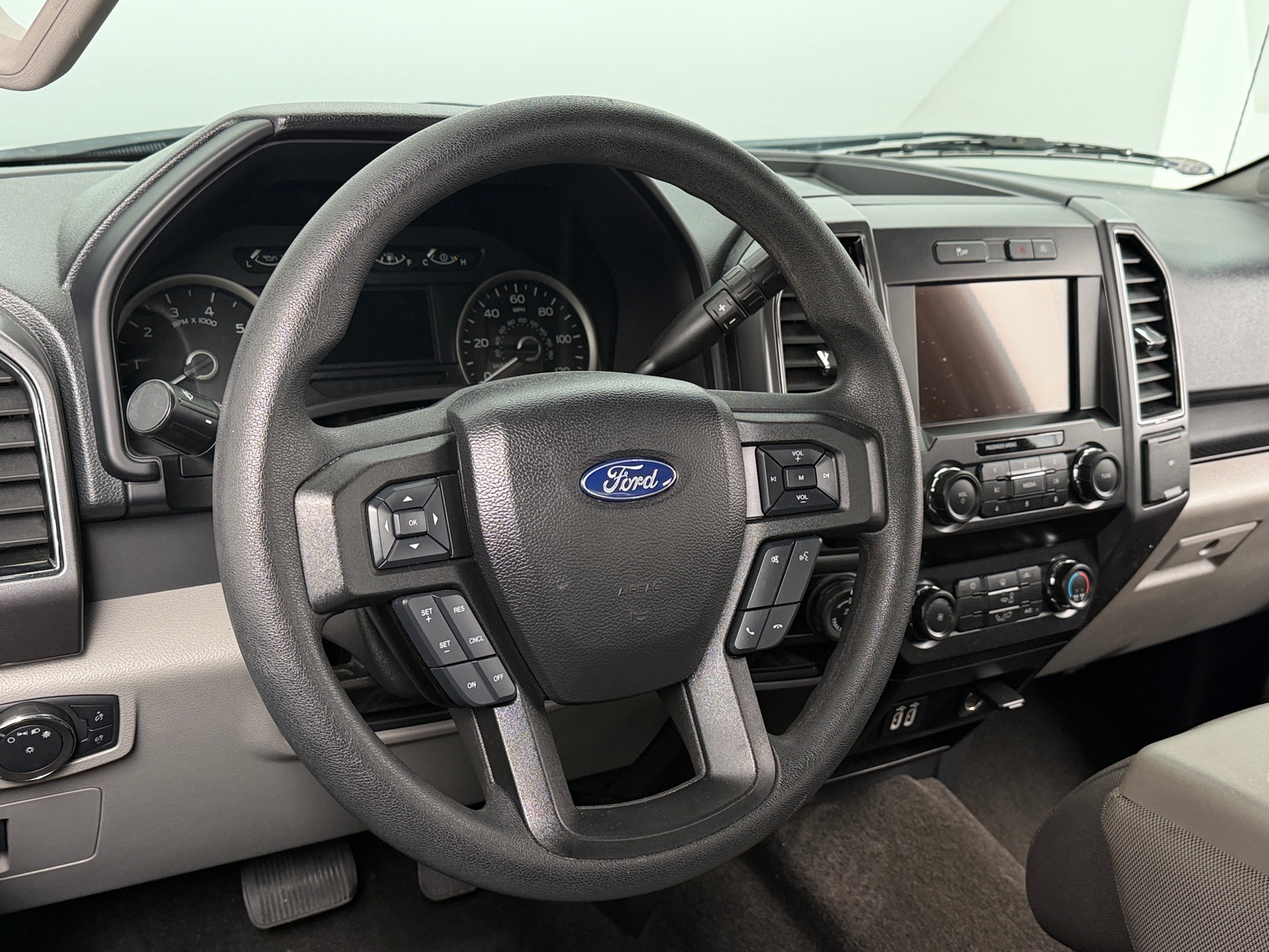 Thumbnail: 2020 Ford Econoline - 5