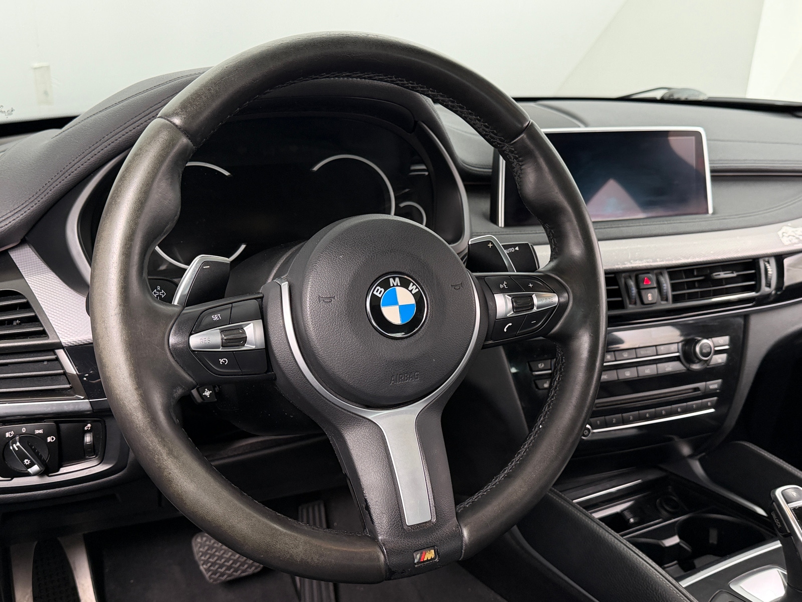 Thumbnail: 2019 BMW X6 - 4