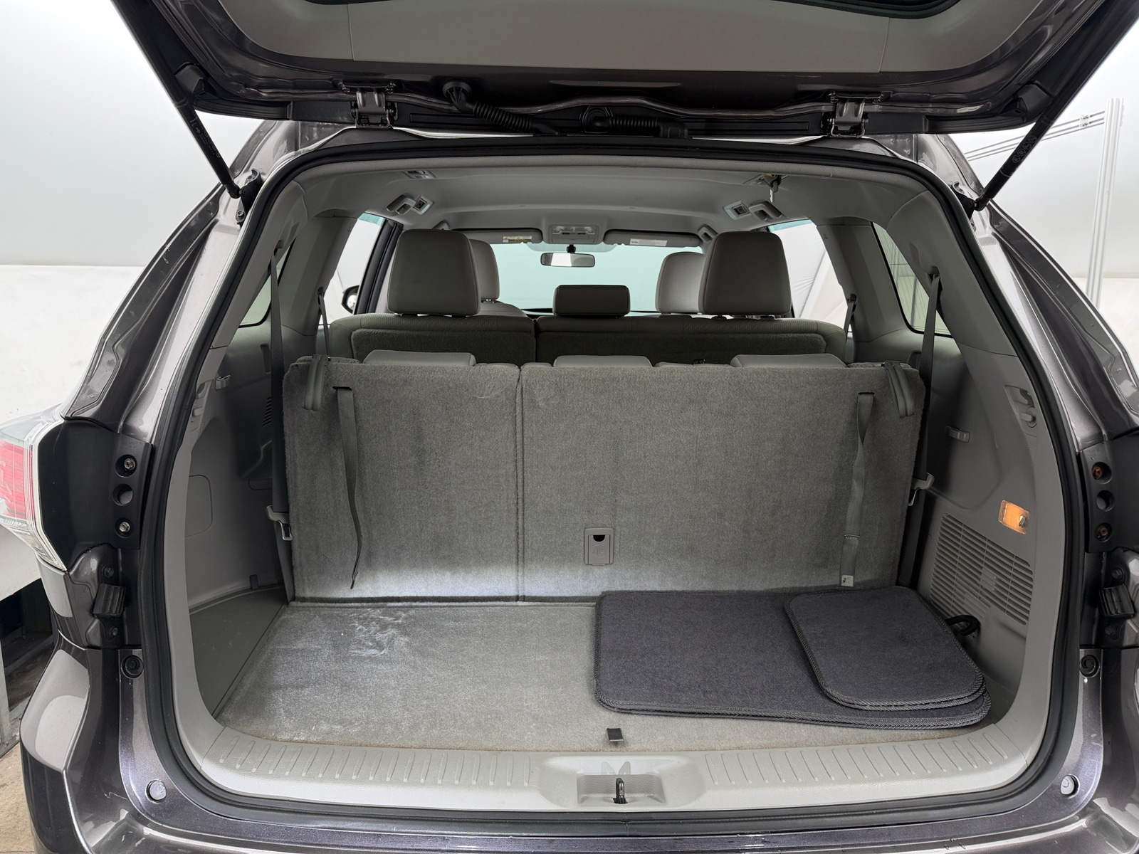 Thumbnail: 2016 Toyota Highlander - 7
