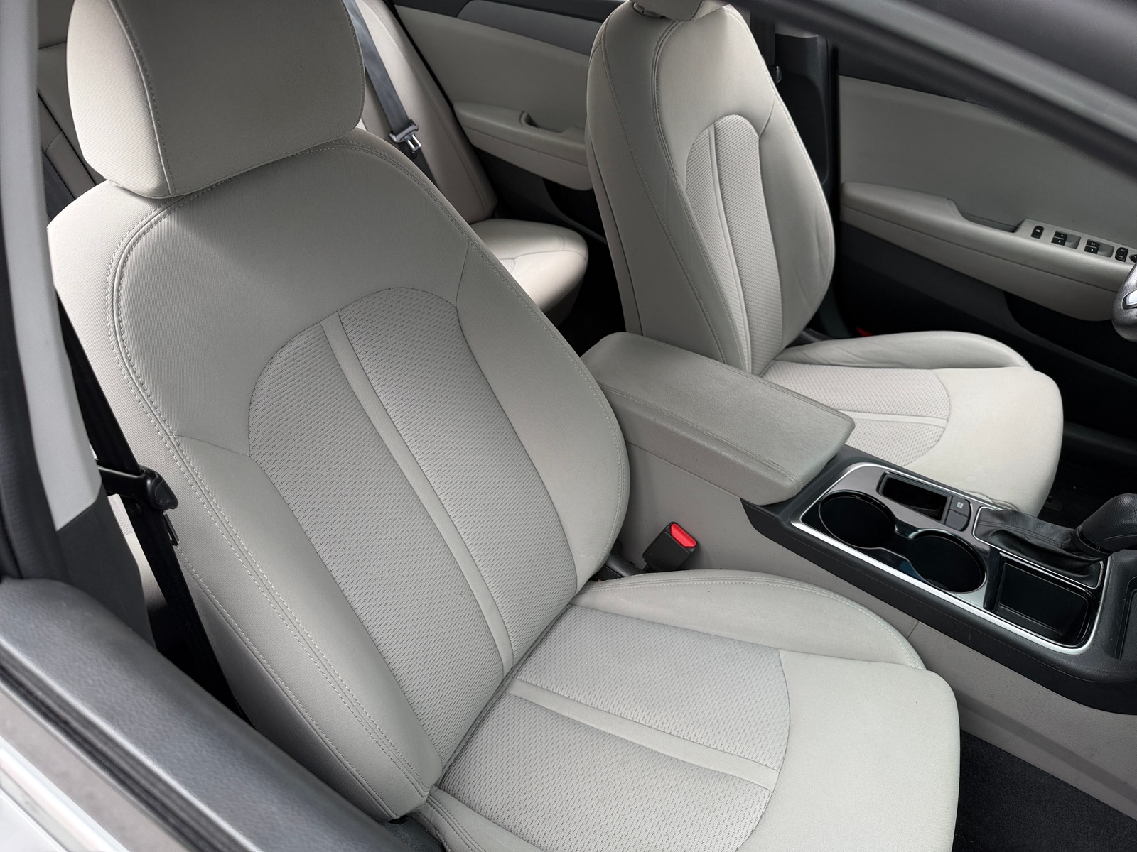 Thumbnail: 2019 Hyundai Sonata - 2