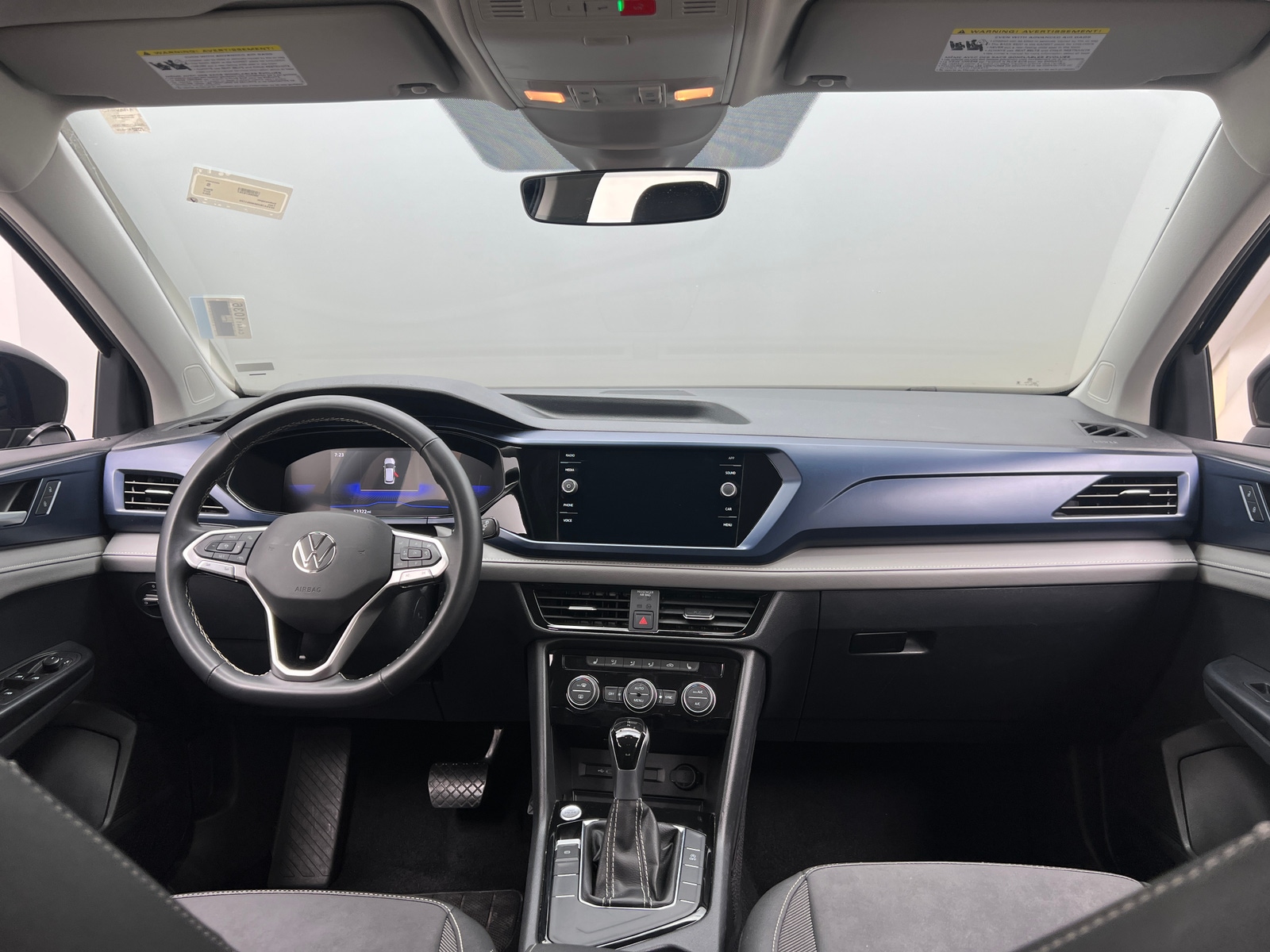 Thumbnail: 2024 Volkswagen Taos - 3